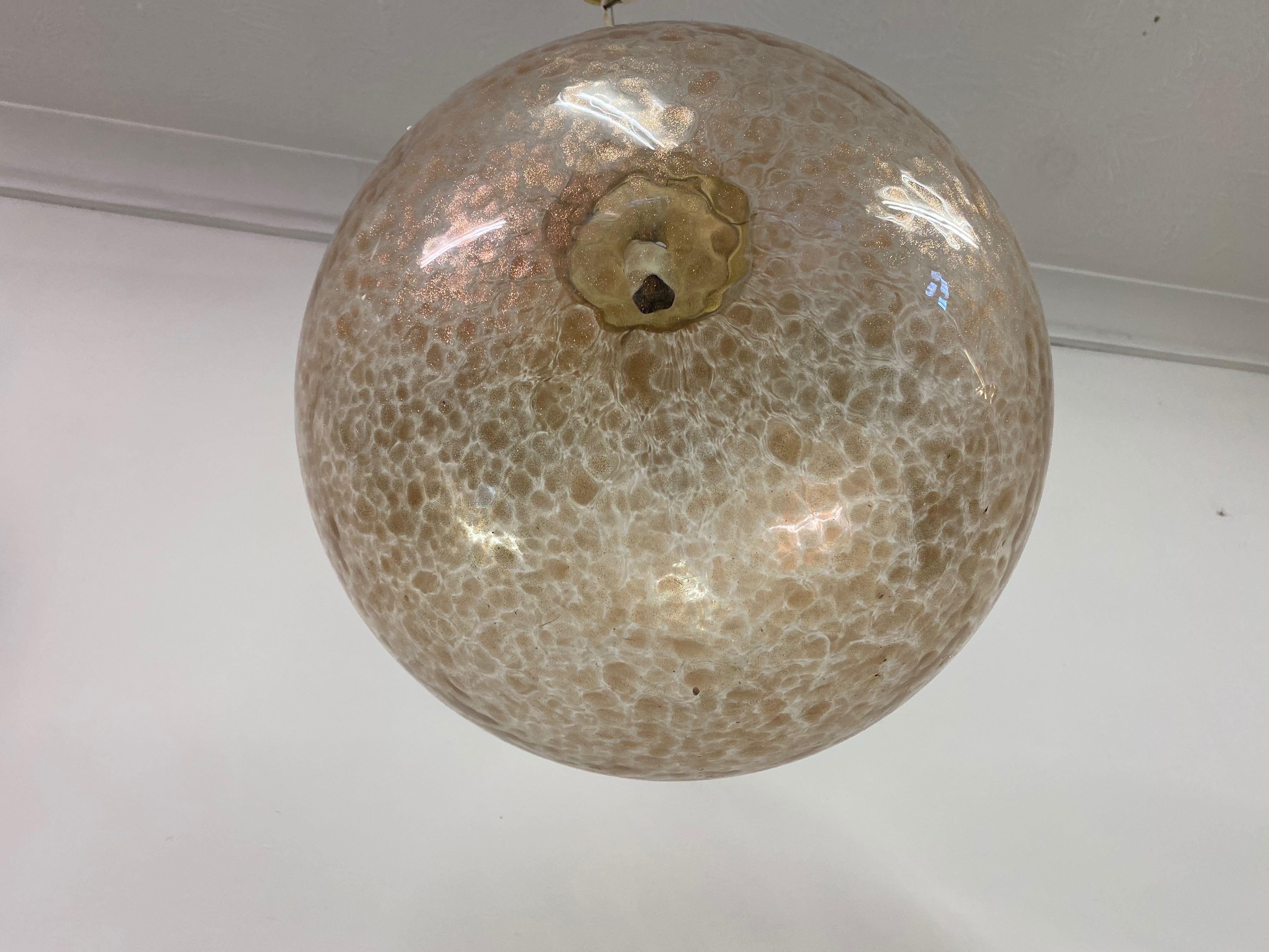 Large Italian 1960s Murano Glass Globe Pendant 4