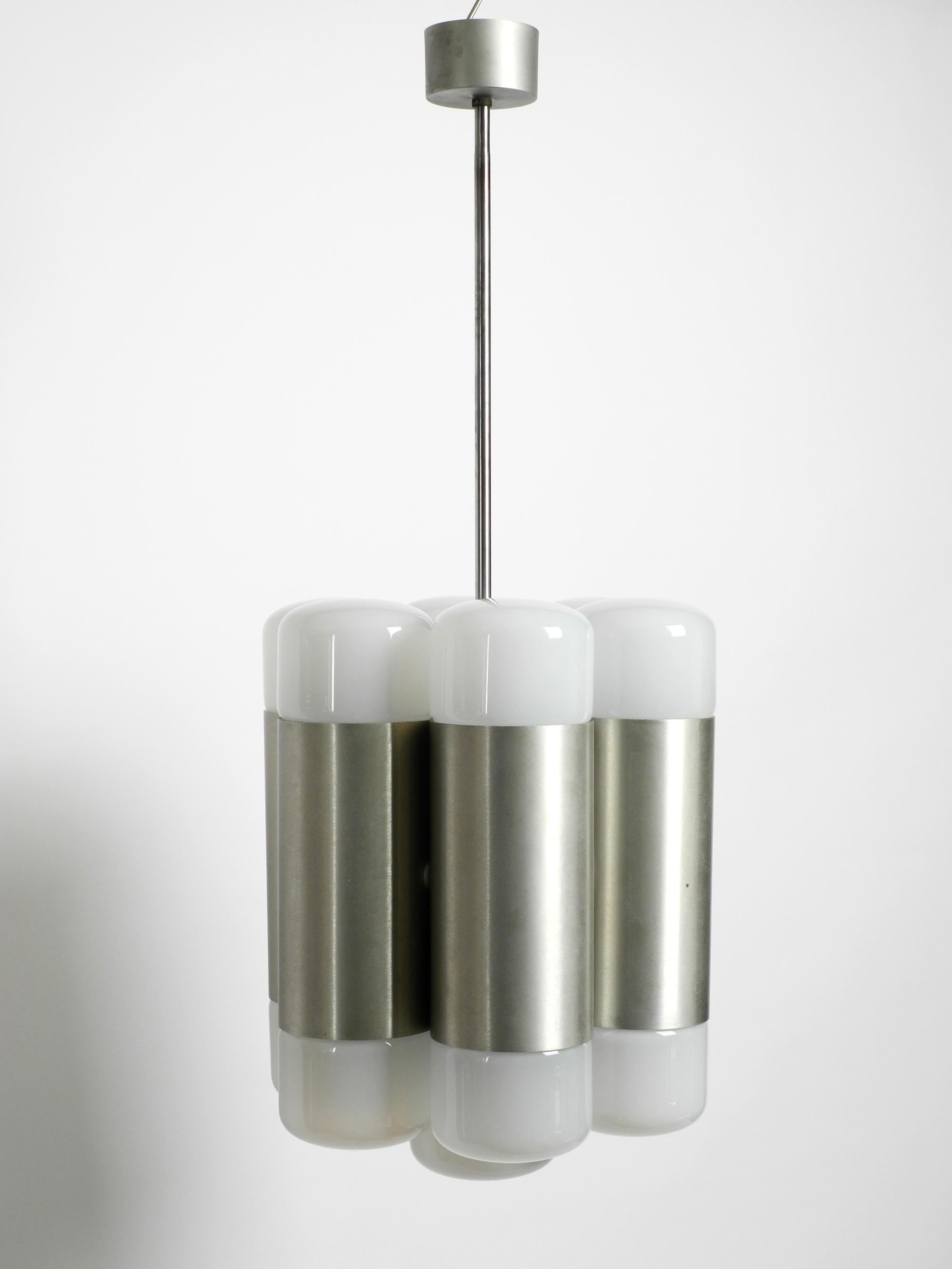 Large Italian 1960s Space Age Ceiling Lamp with 13 Glasses by Goffredo Reggiani In Good Condition For Sale In München, DE