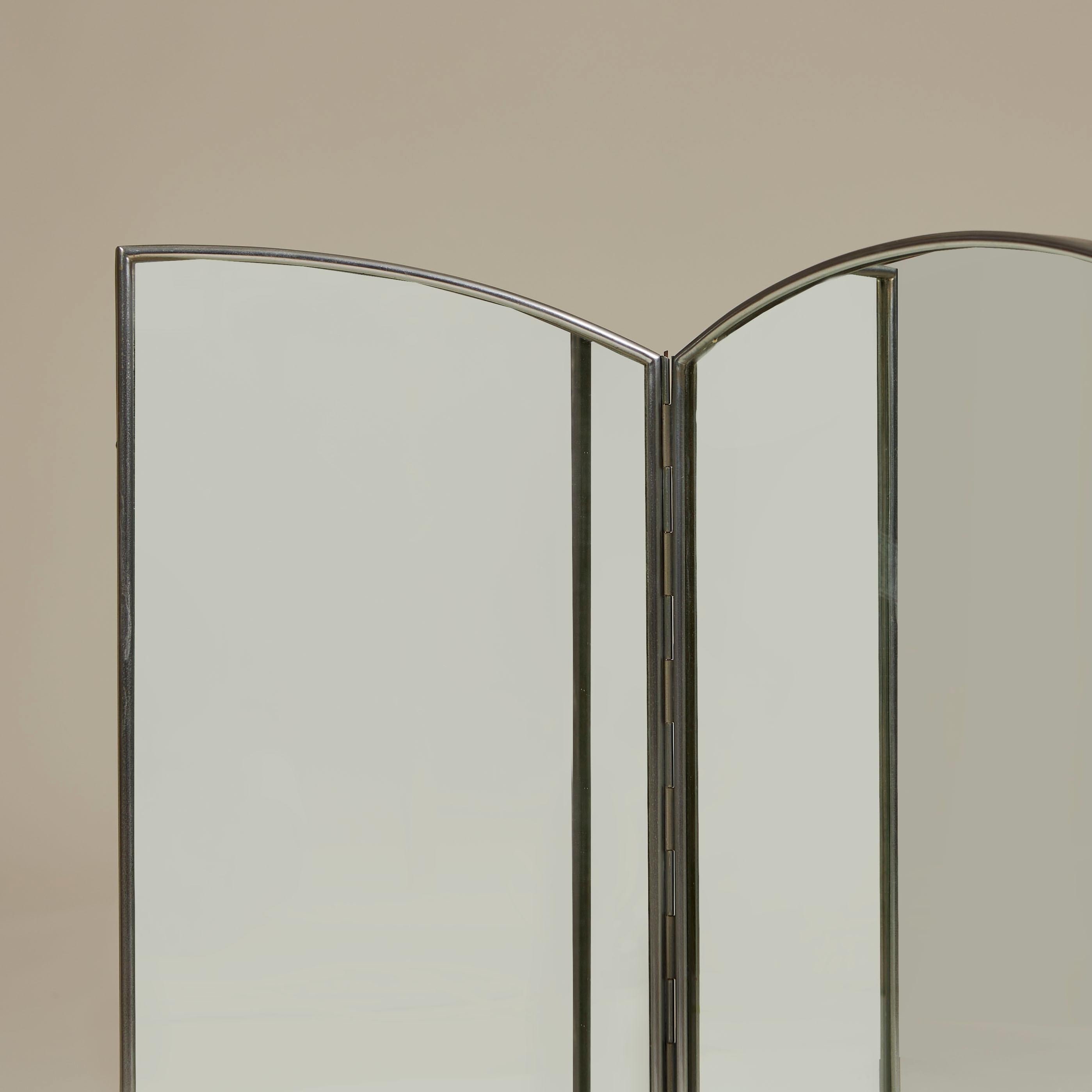 Large Italian 1960s triptych table mirror In Good Condition In London, GB