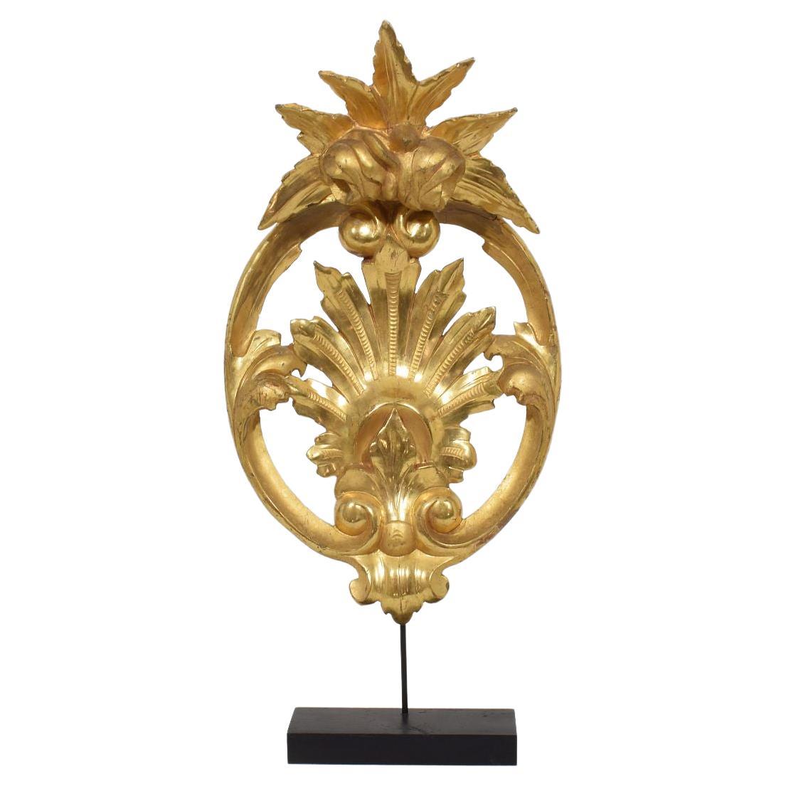 Large Italian 19th Century Carved Giltwood Ornament