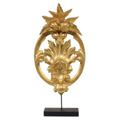 Large Italian 19th Century Carved Giltwood Ornament