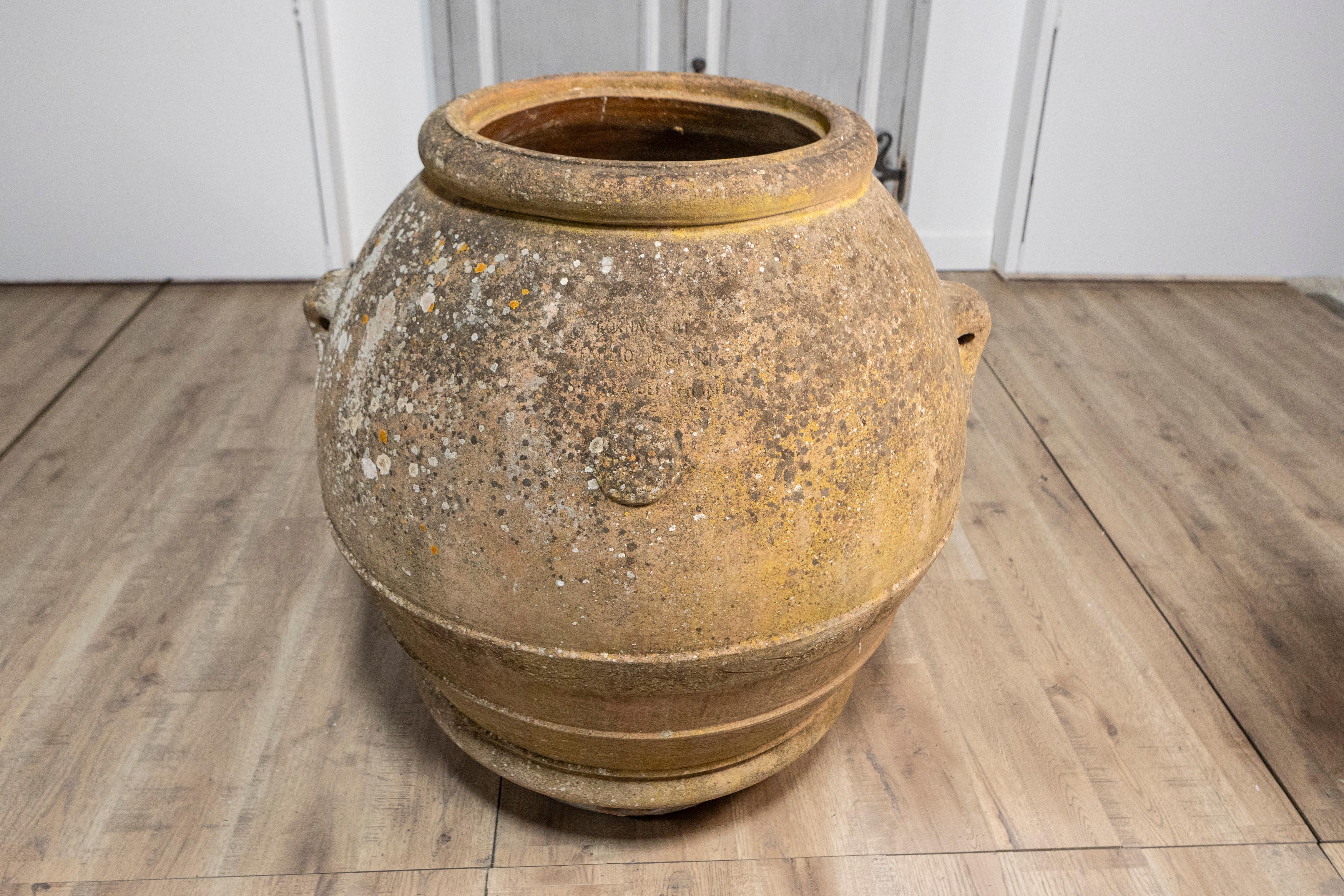 Large Italian 19th Century Planter with Lateral Handles and Generous Lines In Good Condition For Sale In Atlanta, GA