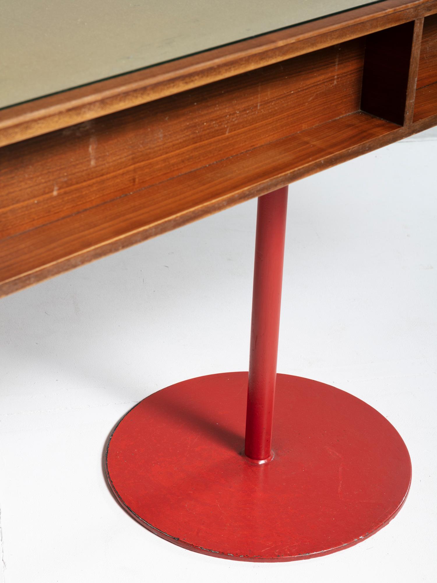 Large Italian 1960s Wood Counter 3