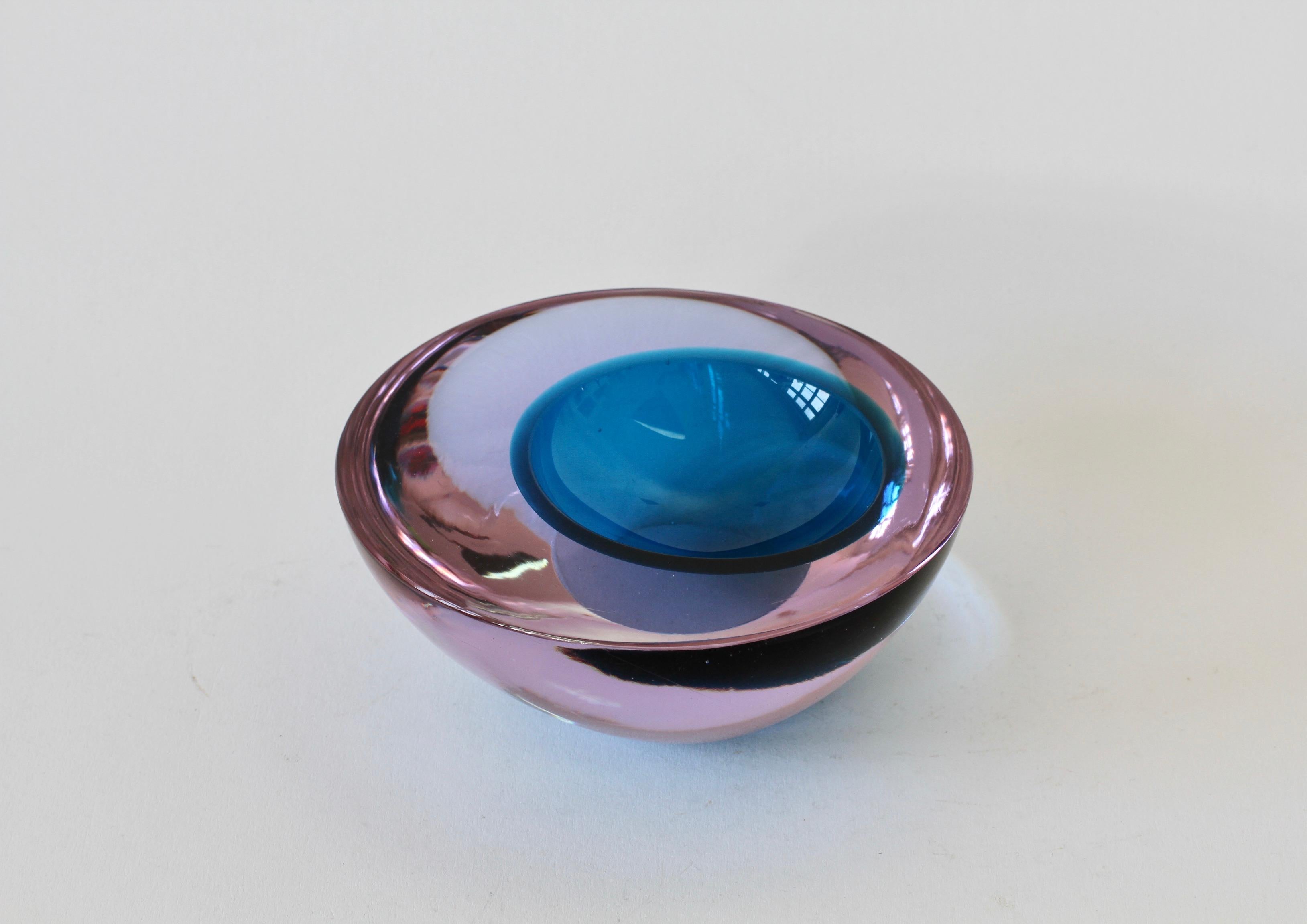Large Italian Alexandrite and Blue Sommerso Murano Glass Bowl, Dish or Ashtray For Sale 7