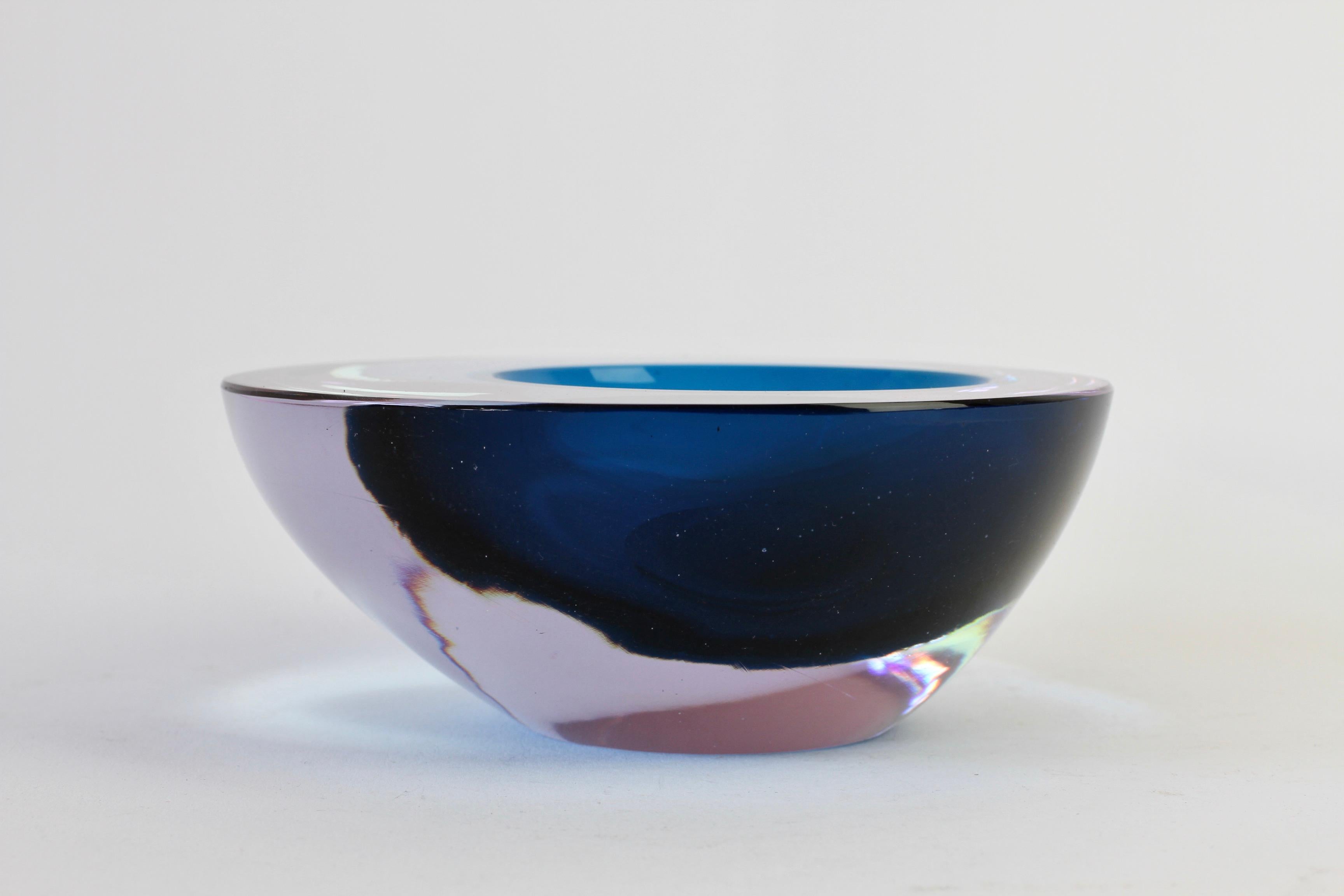 Mid-Century Modern Large Italian Alexandrite and Blue Sommerso Murano Glass Bowl, Dish or Ashtray For Sale