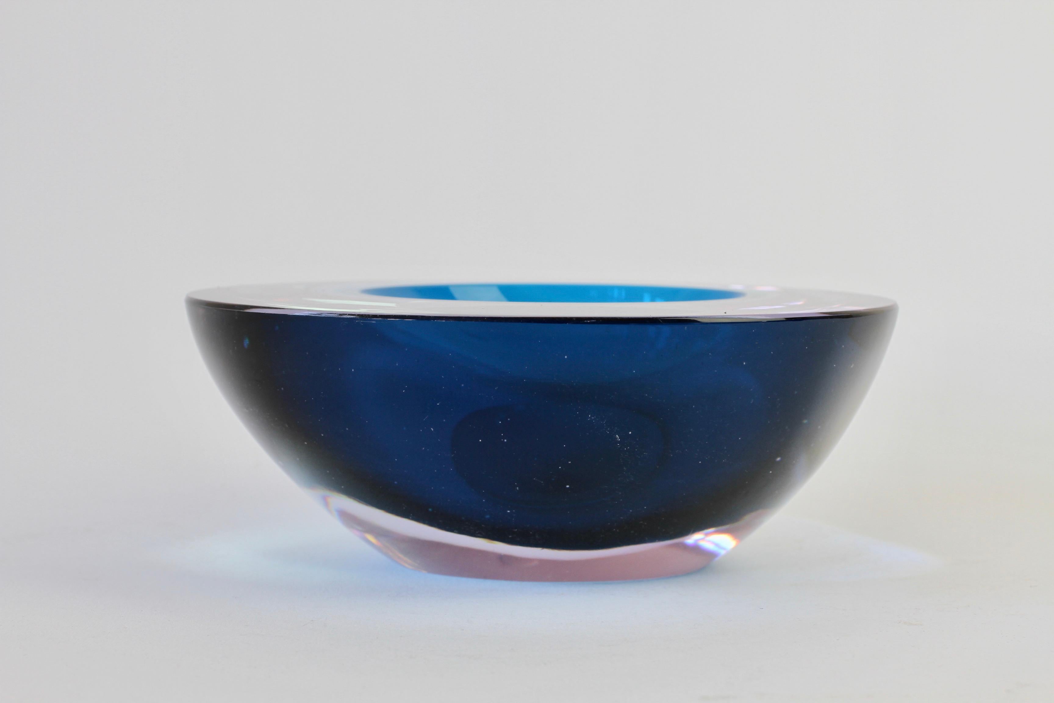 20th Century Large Italian Alexandrite and Blue Sommerso Murano Glass Bowl, Dish or Ashtray For Sale