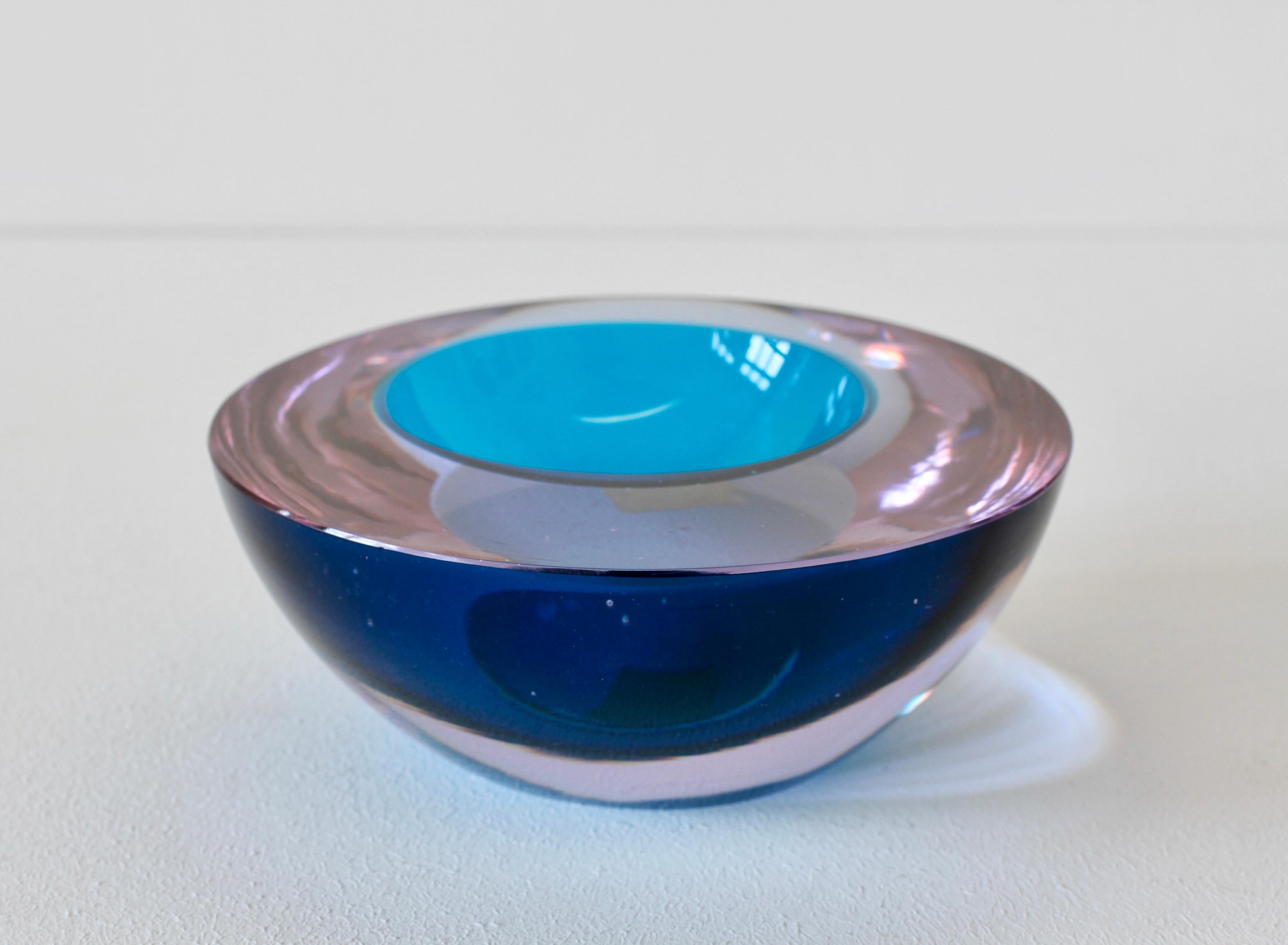 20th Century Large Italian Alexandrite and Blue Sommerso Murano Glass Bowl, Dish or Ashtray For Sale