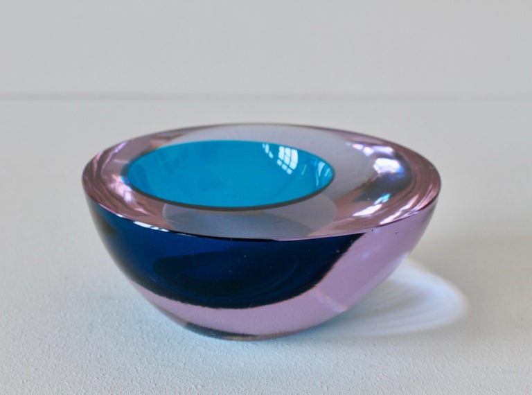 Large Italian Alexandrite and Blue Sommerso Murano Glass Bowl, Dish or Ashtray For Sale 3