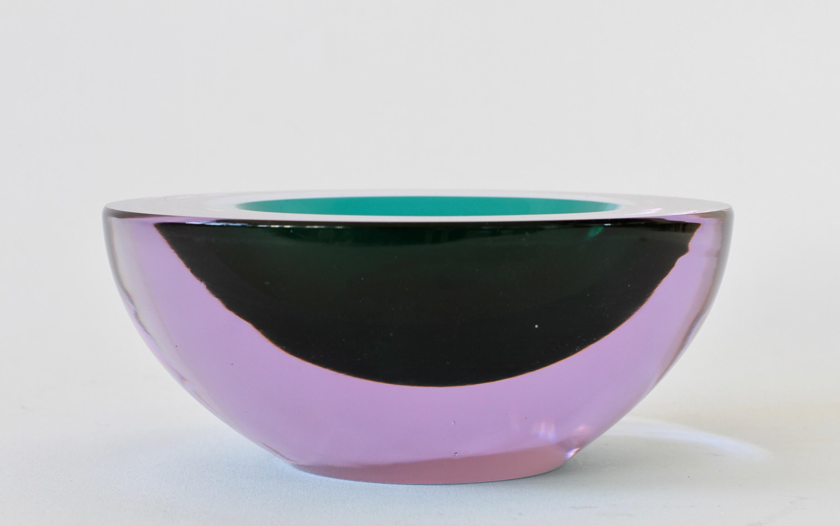 Large Italian Alexandrite and Green Sommerso Murano Glass Bowl, Dish or Ashtray For Sale 4