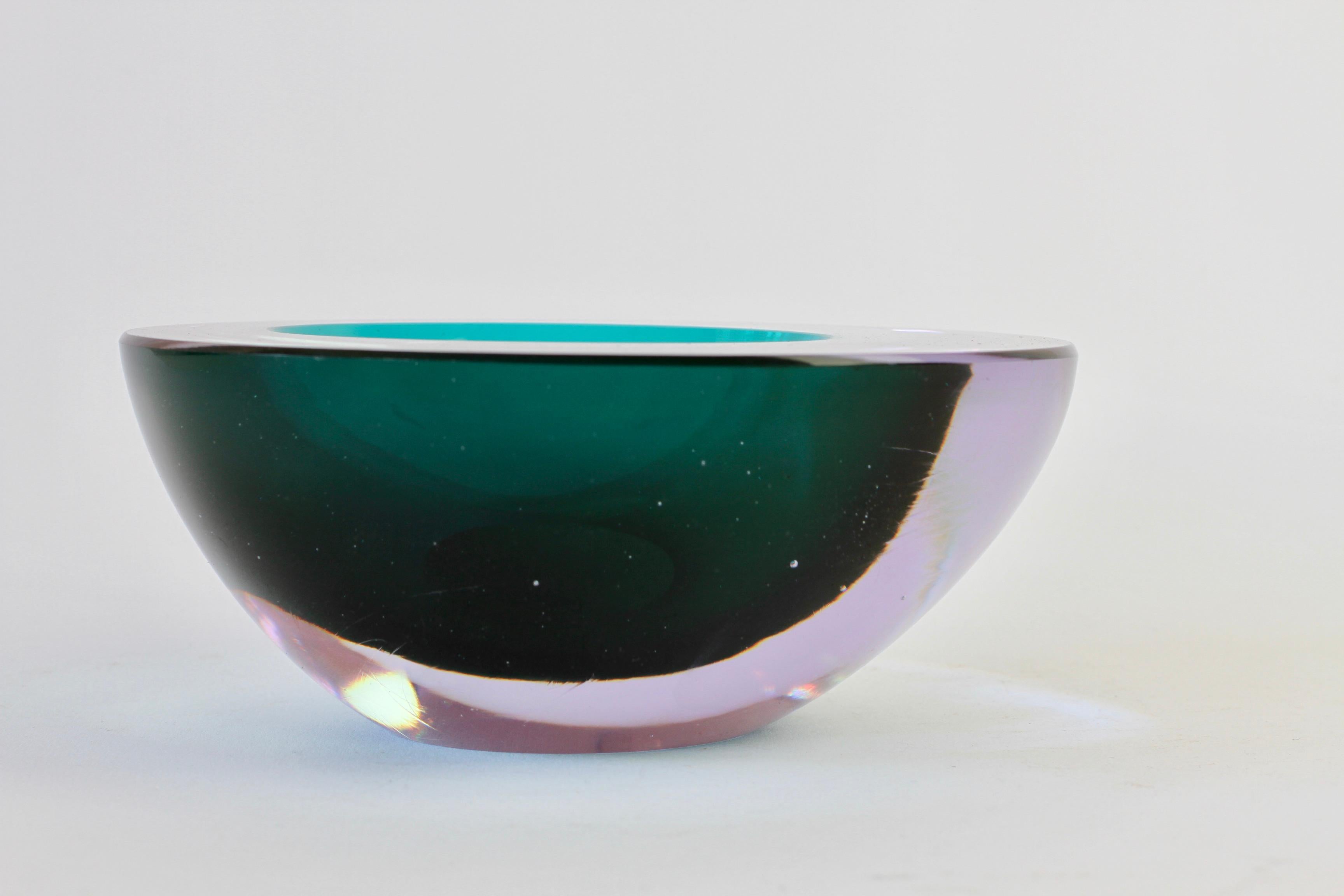 Large Italian Alexandrite and Green Sommerso Murano Glass Bowl, Dish or Ashtray For Sale 5