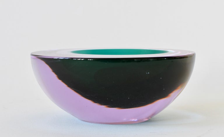 Large Italian Alexandrite and Green Sommerso Murano Glass Bowl, Dish or Ashtray For Sale 7