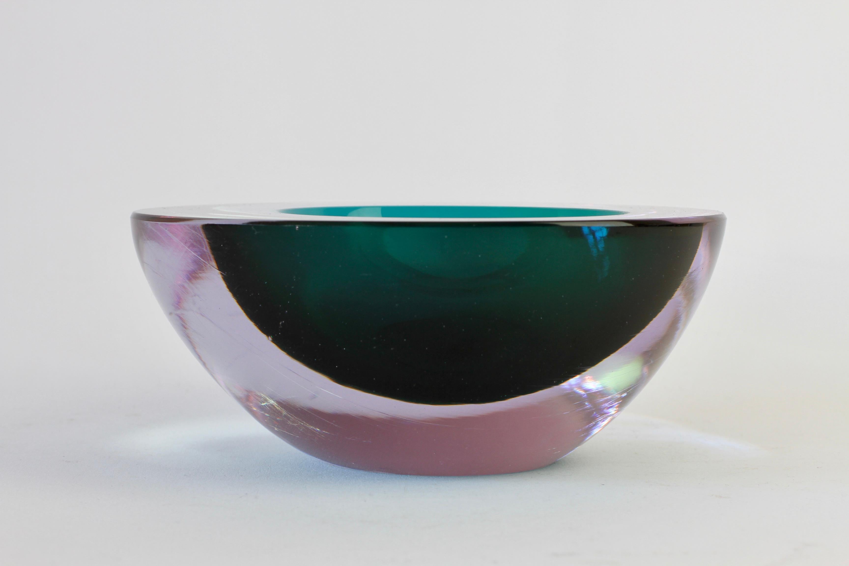 Large Italian Alexandrite and Green Sommerso Murano Glass Bowl, Dish or Ashtray For Sale 9