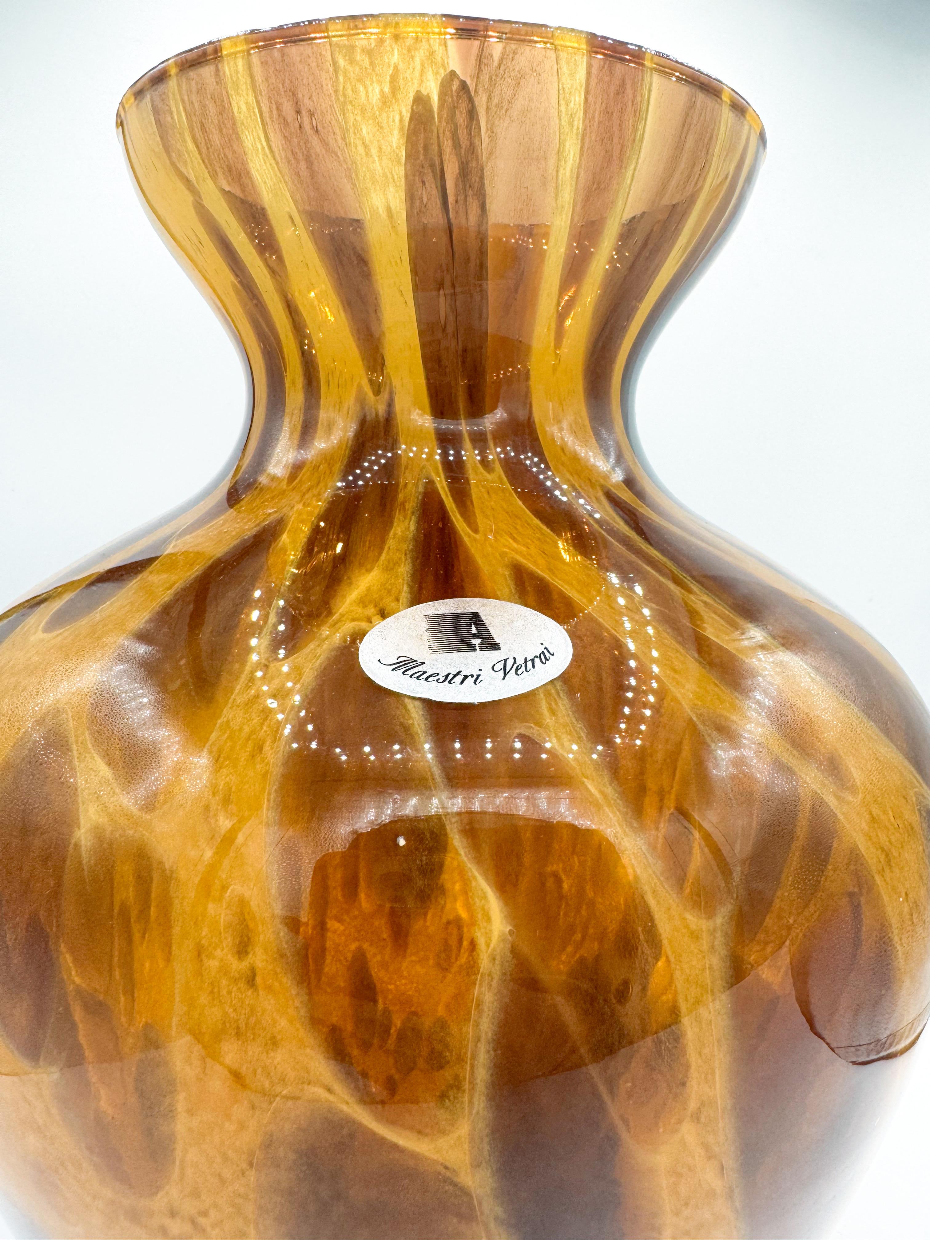 Mid-Century Modern Large Italian Amber Tortoiseshell Murano Glass Vase by Maestri Vetrai, 1970s MCM