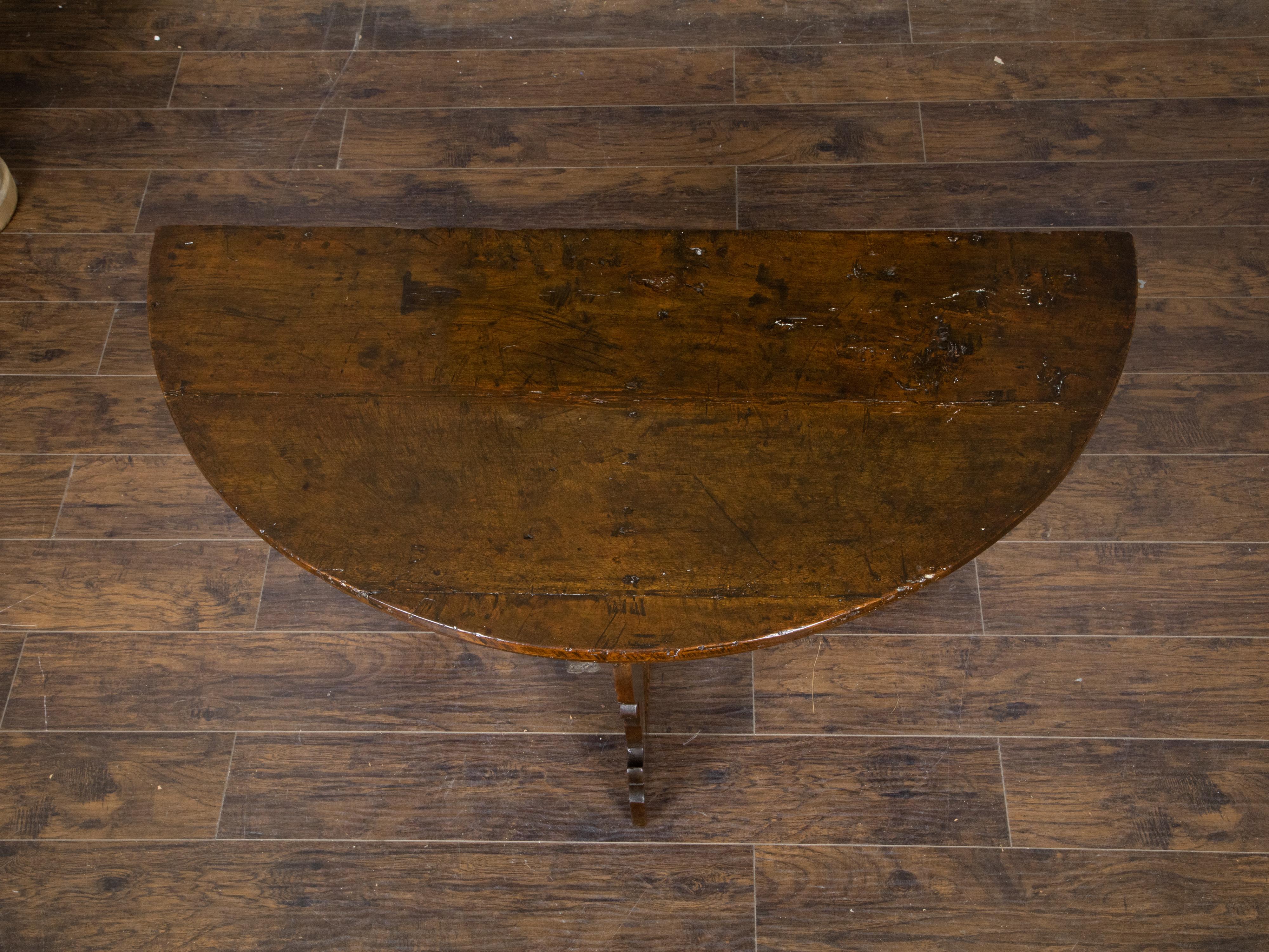 Large Italian Baroque Style 18th Century Walnut Demilune Table with Carved Legs For Sale 6