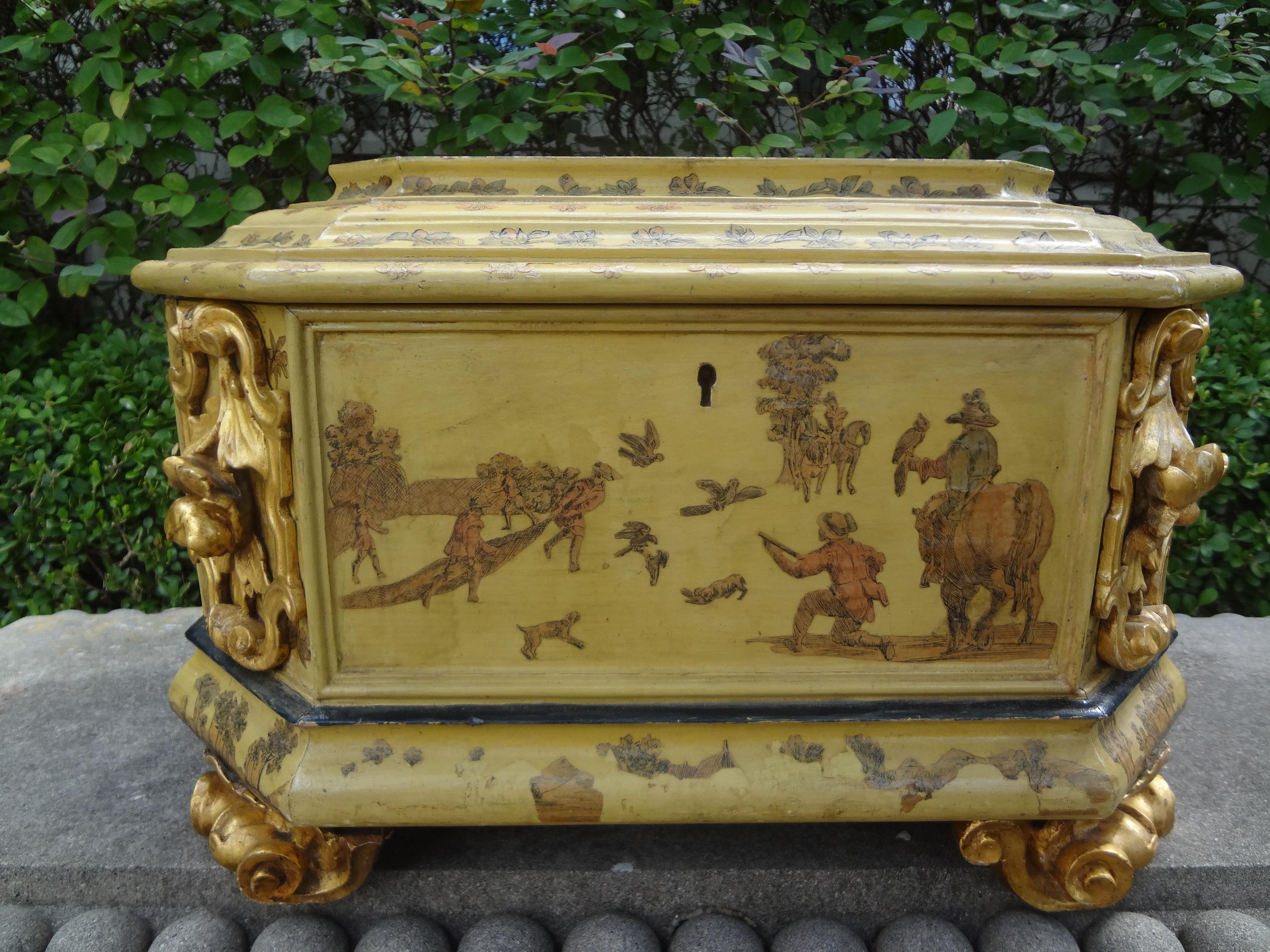 Large Italian Baroque Style Hand Decorated Giltwood Box 5