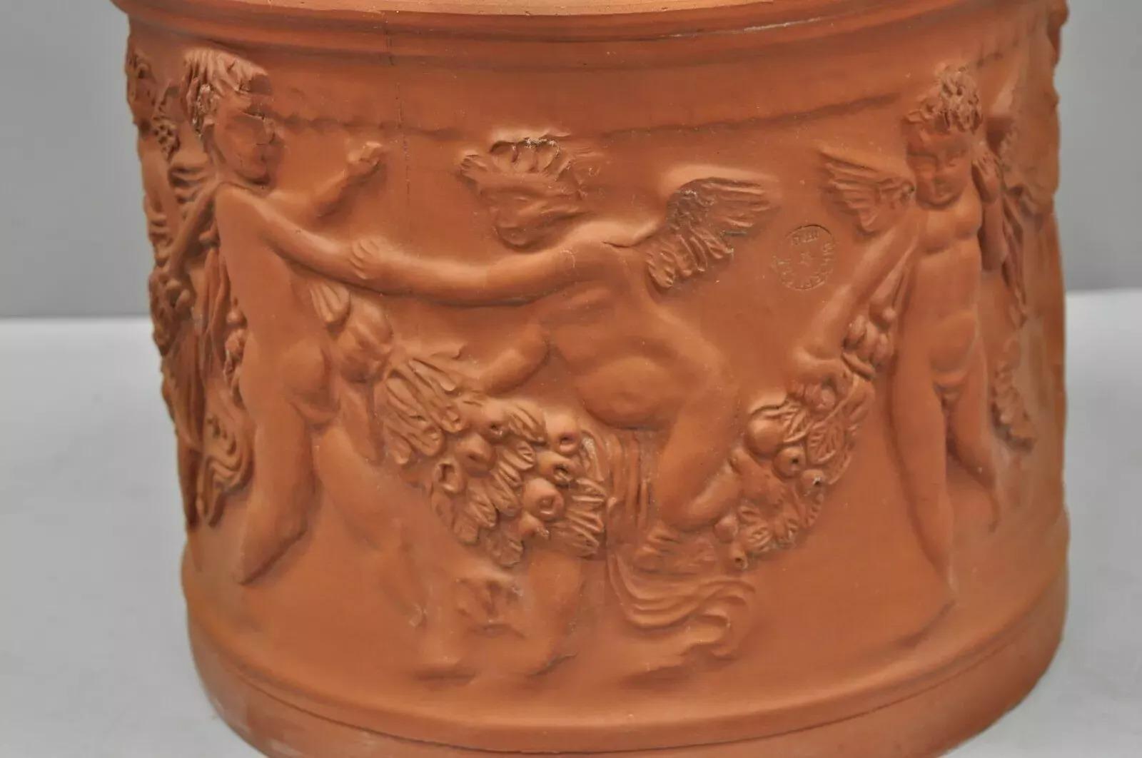 Gran maceta italiana Bitossi de terracota roja Jardinera Putti Querubín en venta 1