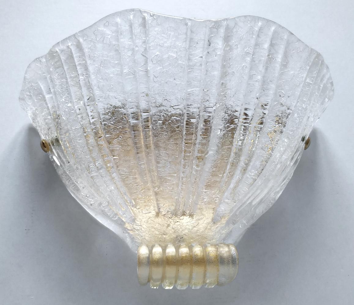 Large Italian Blown Murano Glass Shell Wall Light In Good Condition For Sale In Berlin, DE