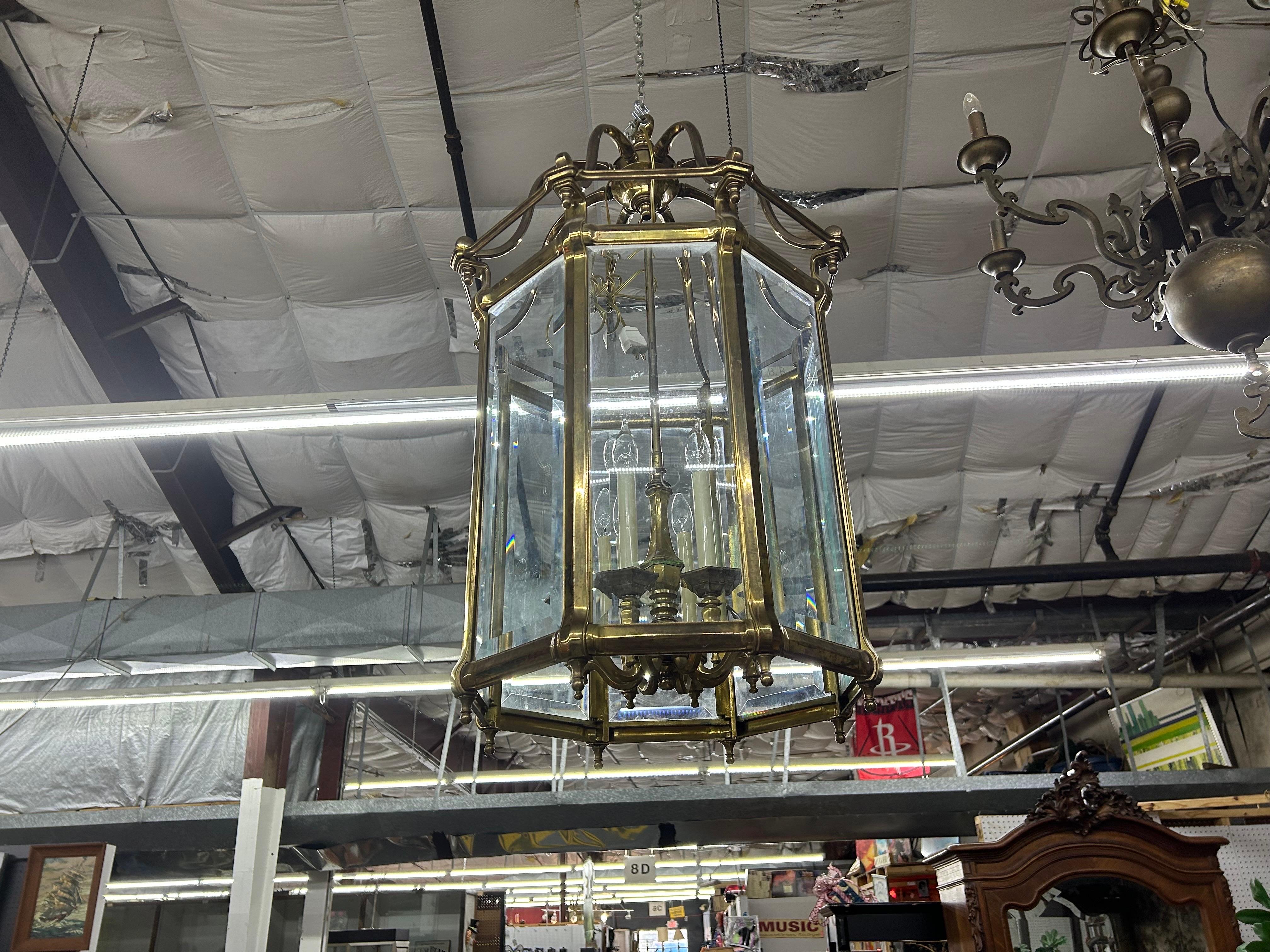 Grande lanterne italienne en laiton et verre en vente 5