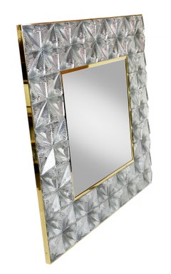 Gran espejo de pared italiano de latón y cristal de Murano
