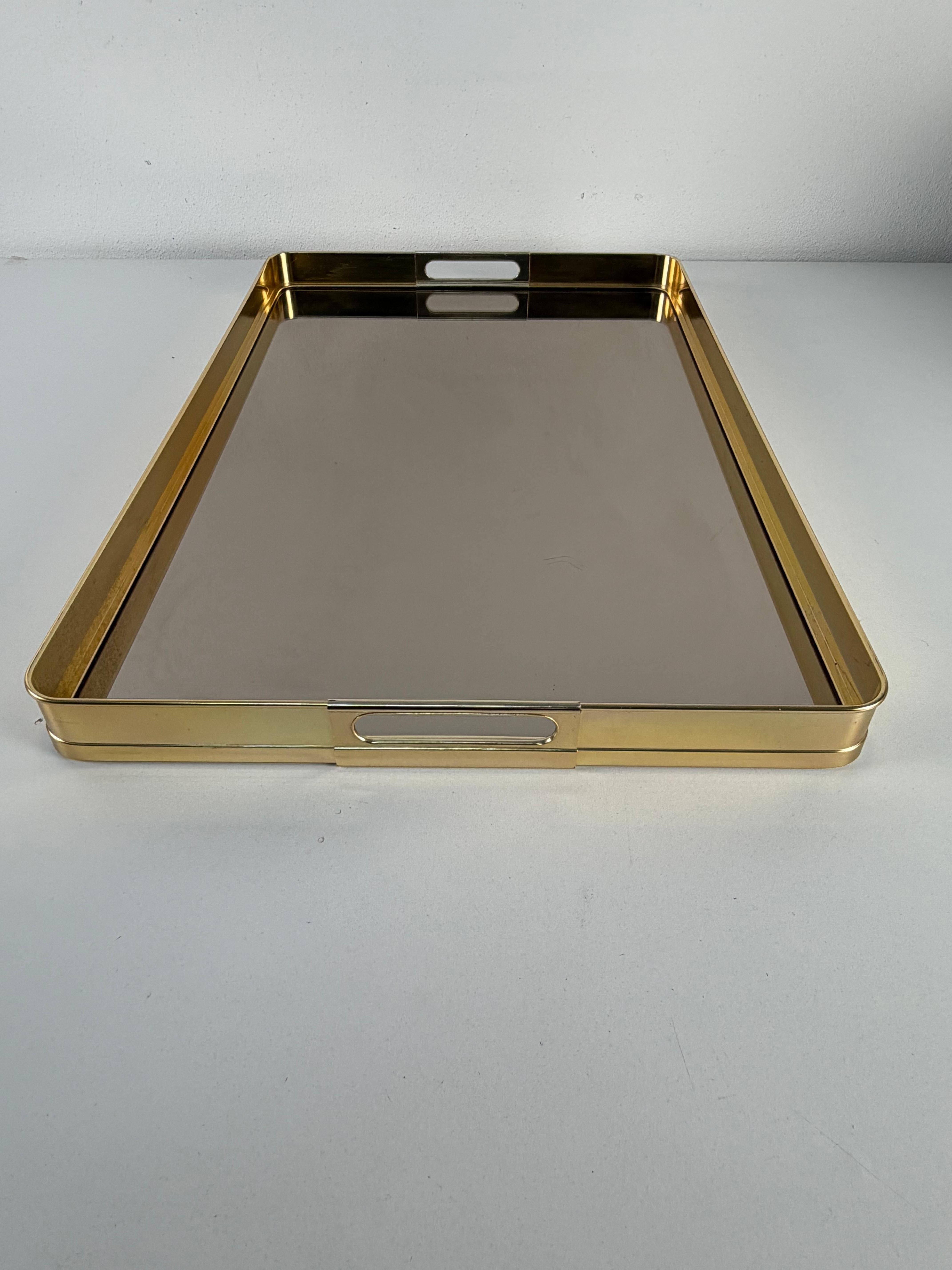 Large Italian Brass and Smoked Mirrored Glass Tray, 1980s en vente 2