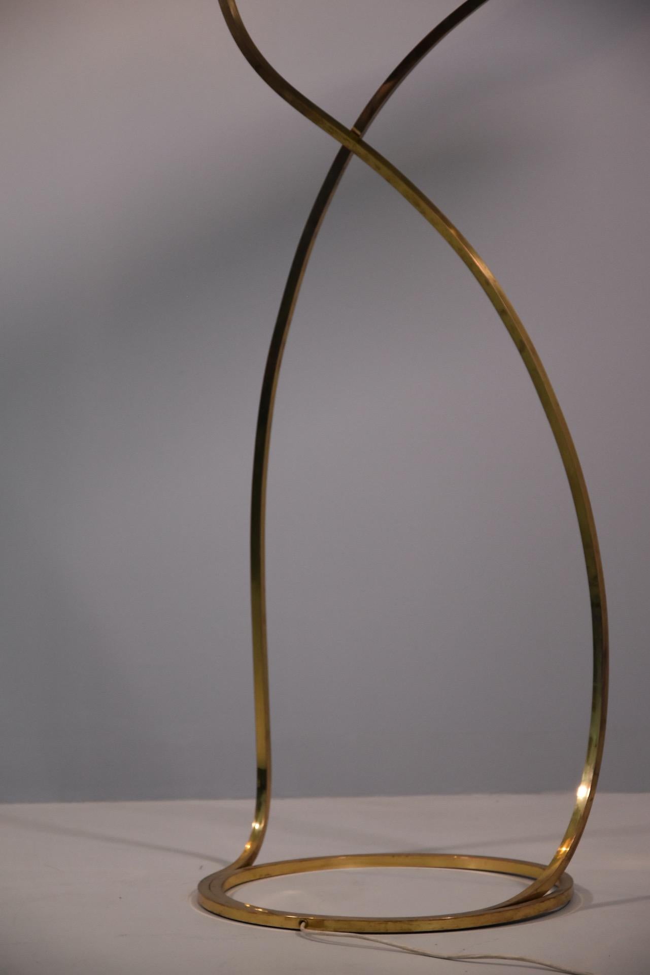 20th Century Large Italian Brass Floor Lamp by Tommaso Barbi For Sale