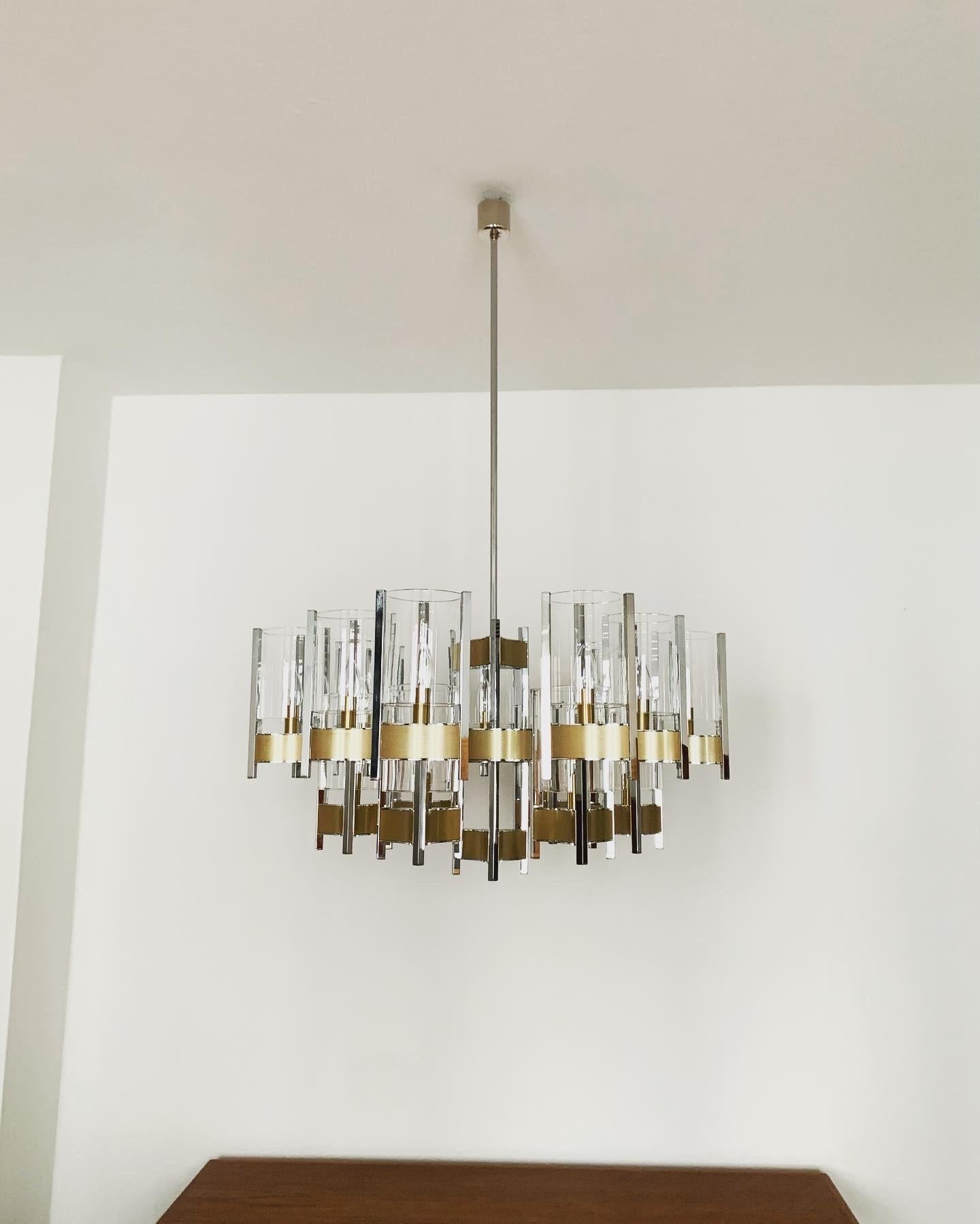 Mid-20th Century Large Italian Brutalist Chandelier by Gaetano Sciolari For Sale