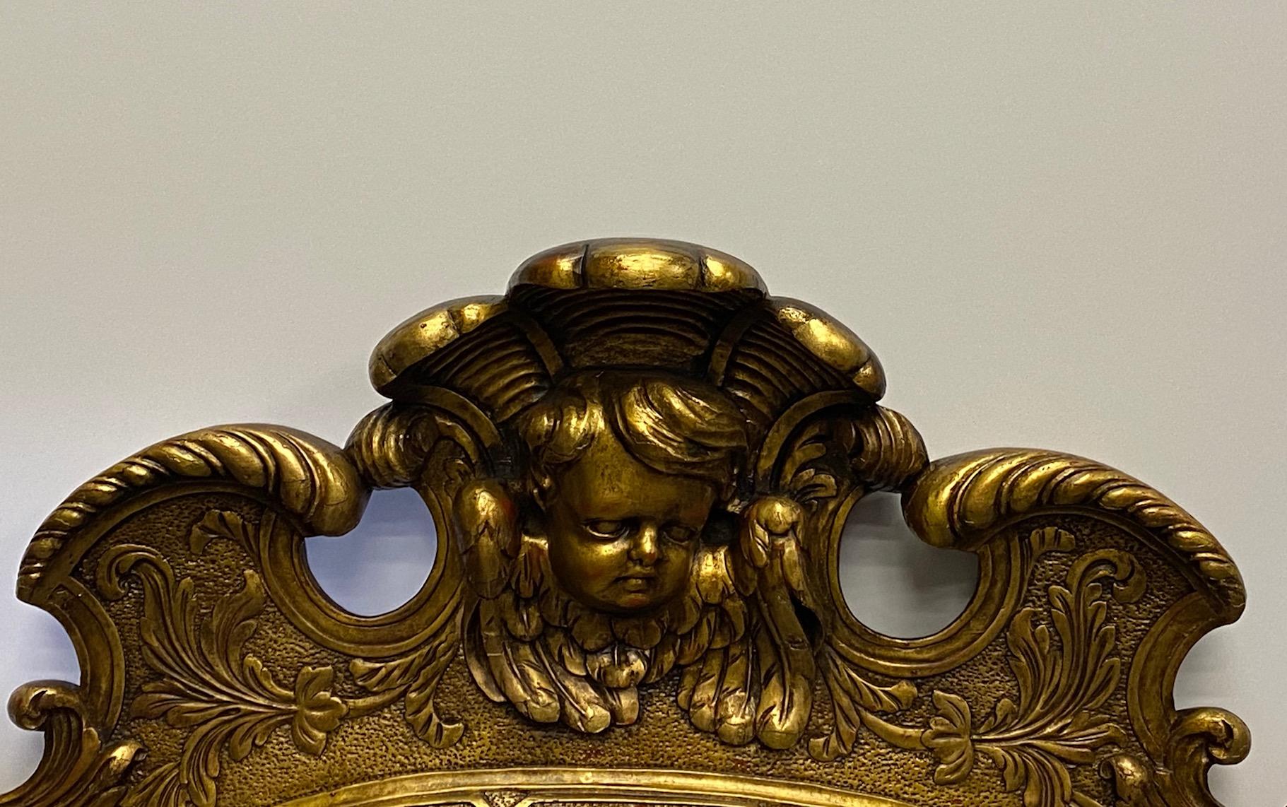 Louis XVI Grand miroir italien sculpté vénitien en noyer doré en vente