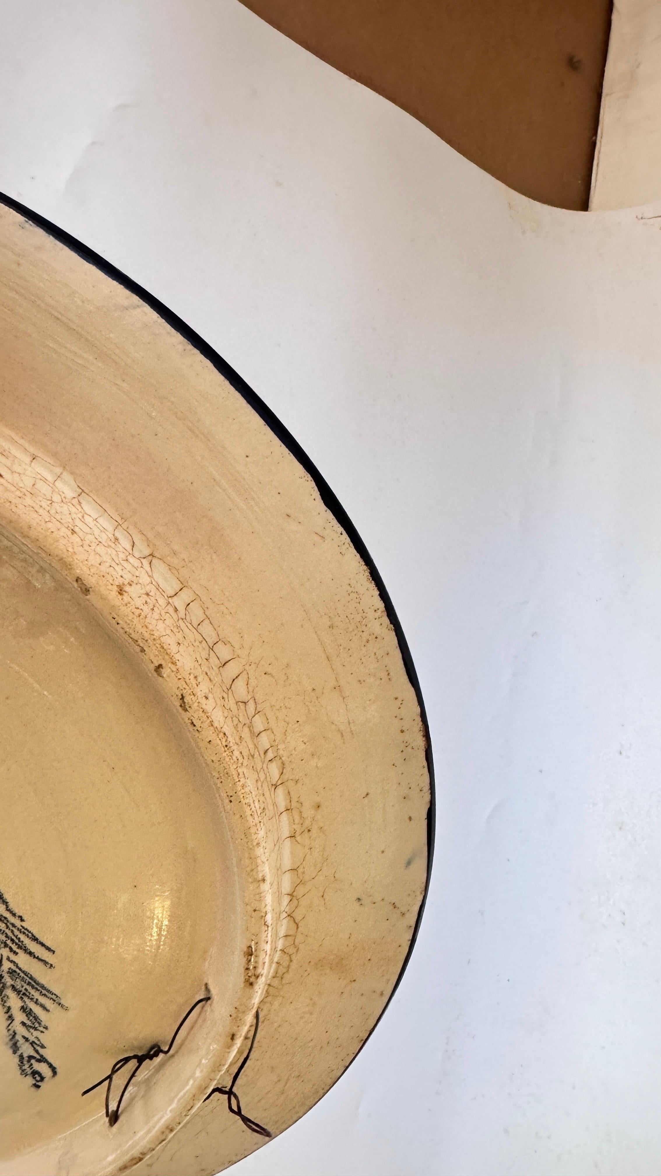 Fine XX secolo Grande piatto da portata in ceramica italiana, firmato, motivi floreali e botanici blu in vendita