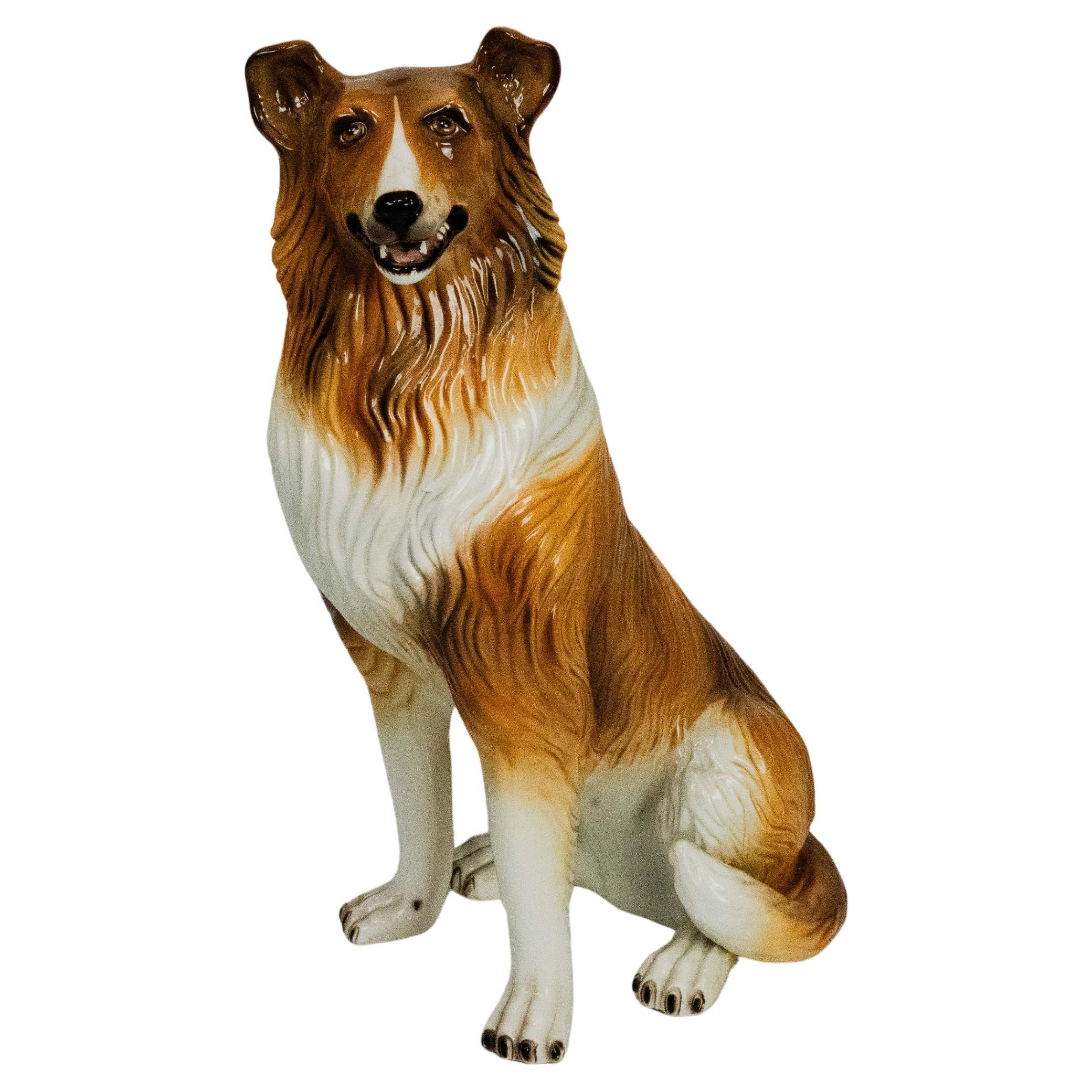 Grande sculpture italienne en céramique représentant un chien Colli en train de s
asseoir, années 1970