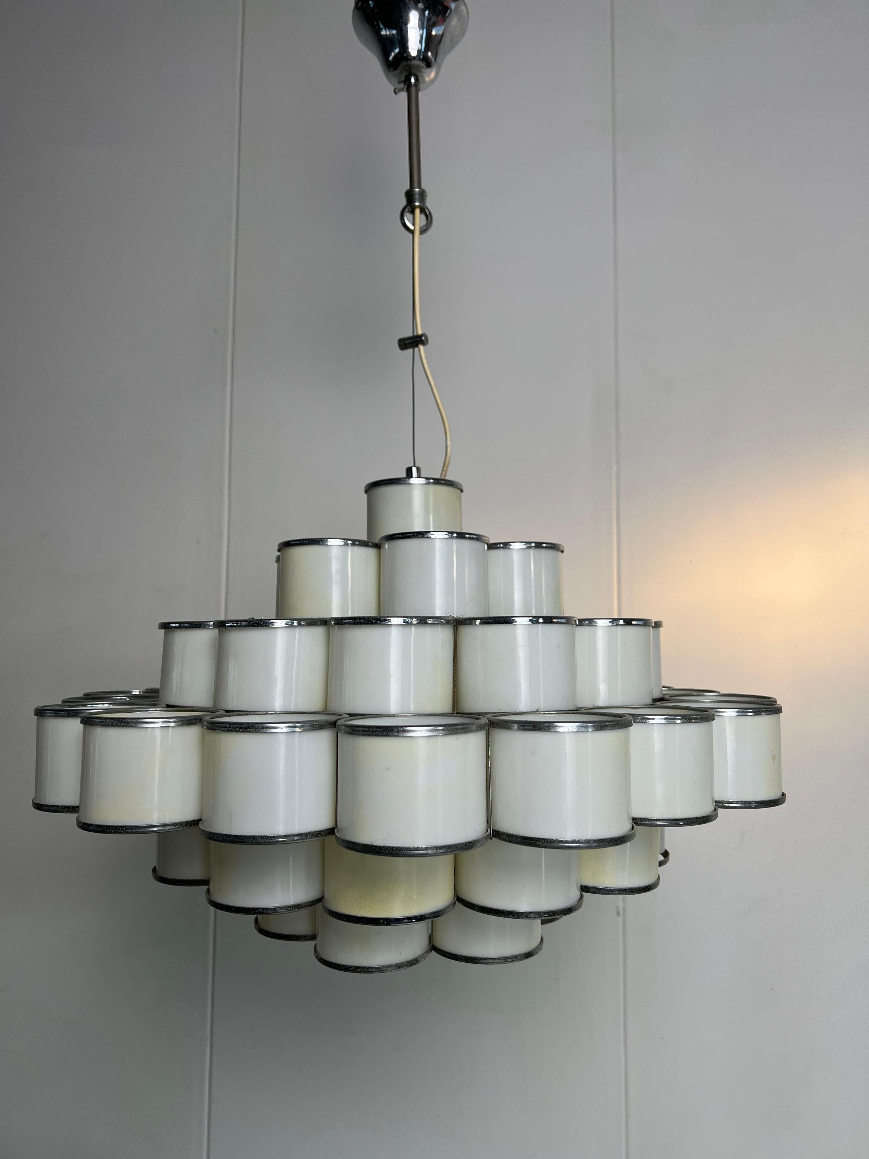 Large Italian chandelier 1960's In Good Condition For Sale In Amstelveen, NL