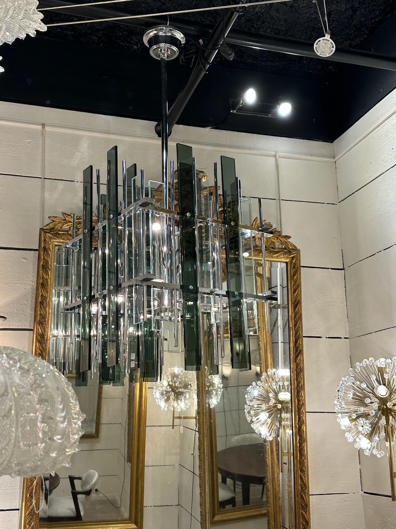Large Italian chandelier of the 70s in vendita 3
