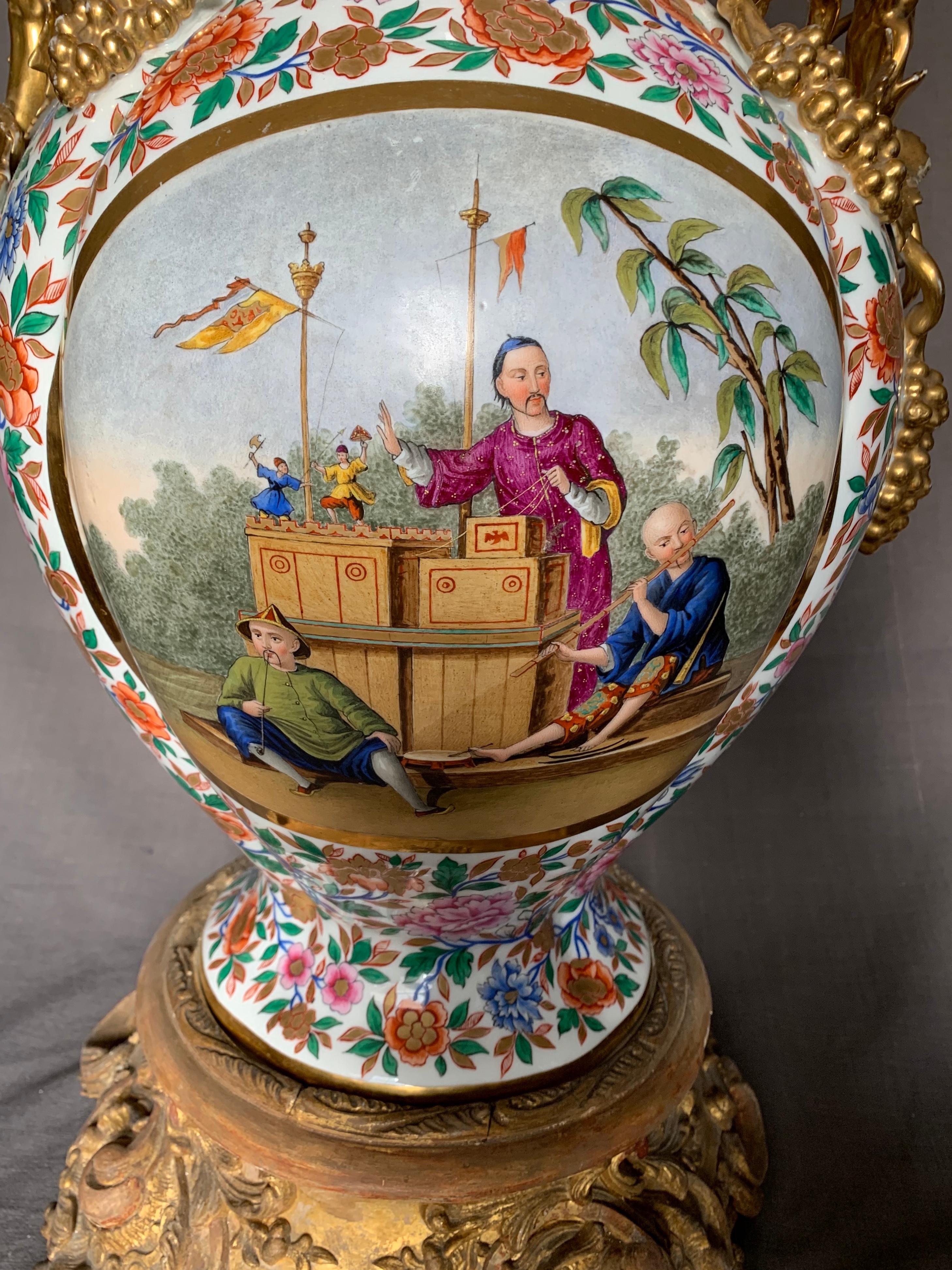 Large Italian Chinoiserie Vase For Sale 4