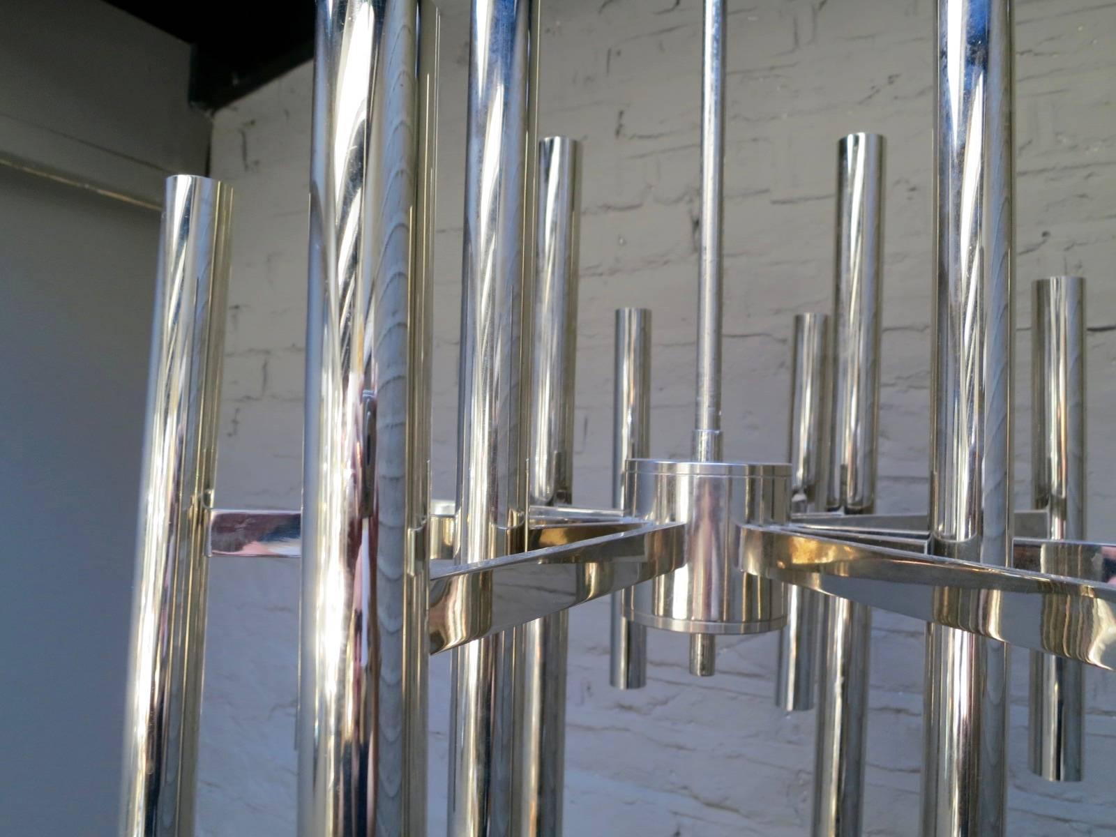 Large Italian Chrome Sciolari Chandelier In Good Condition For Sale In London, GB