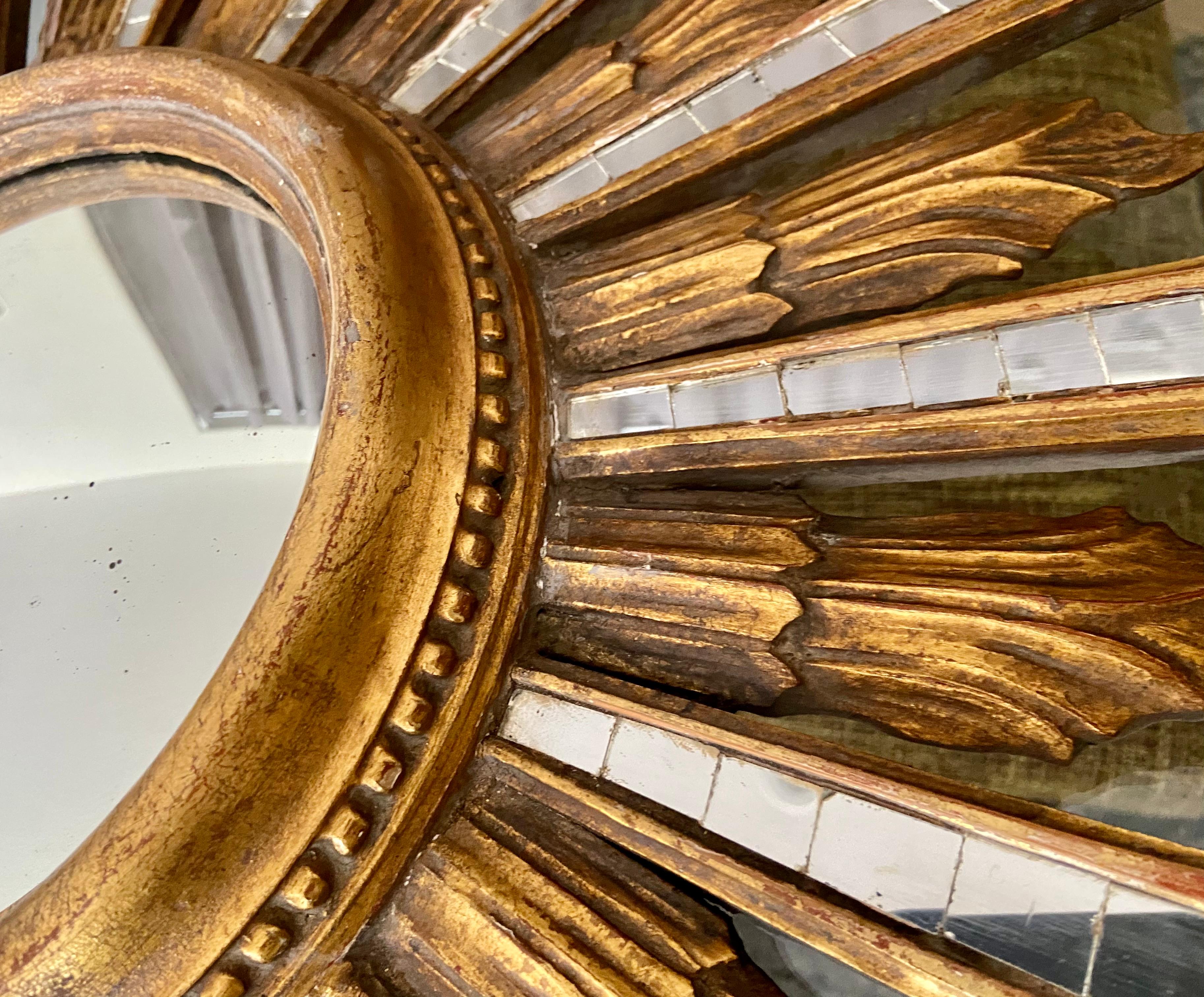 Mid-20th Century Large Italian Convex Sunburst Giltwood Wall Mirror