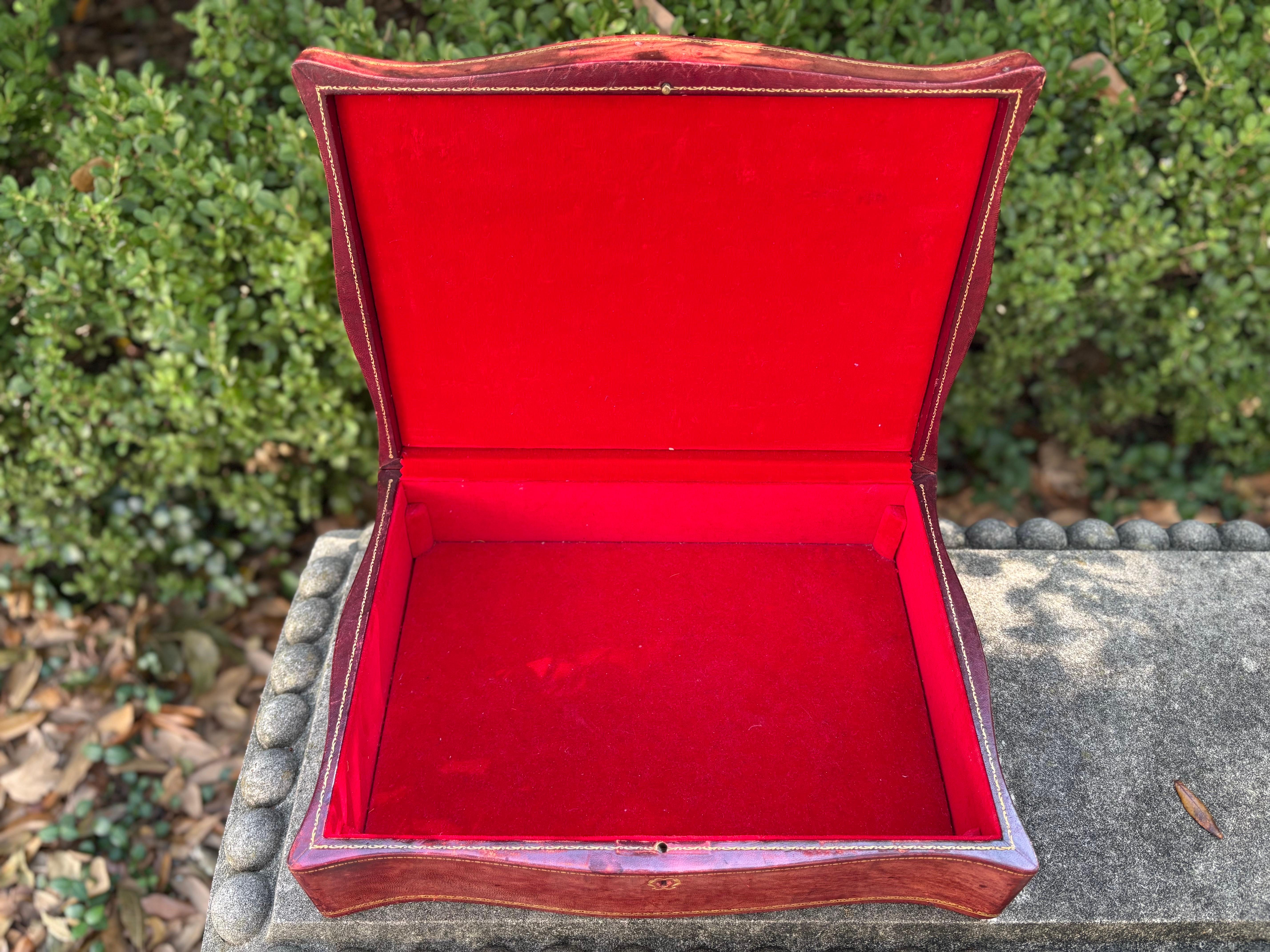 Large Italian Decorative Embossed Leather Box For Sale 3