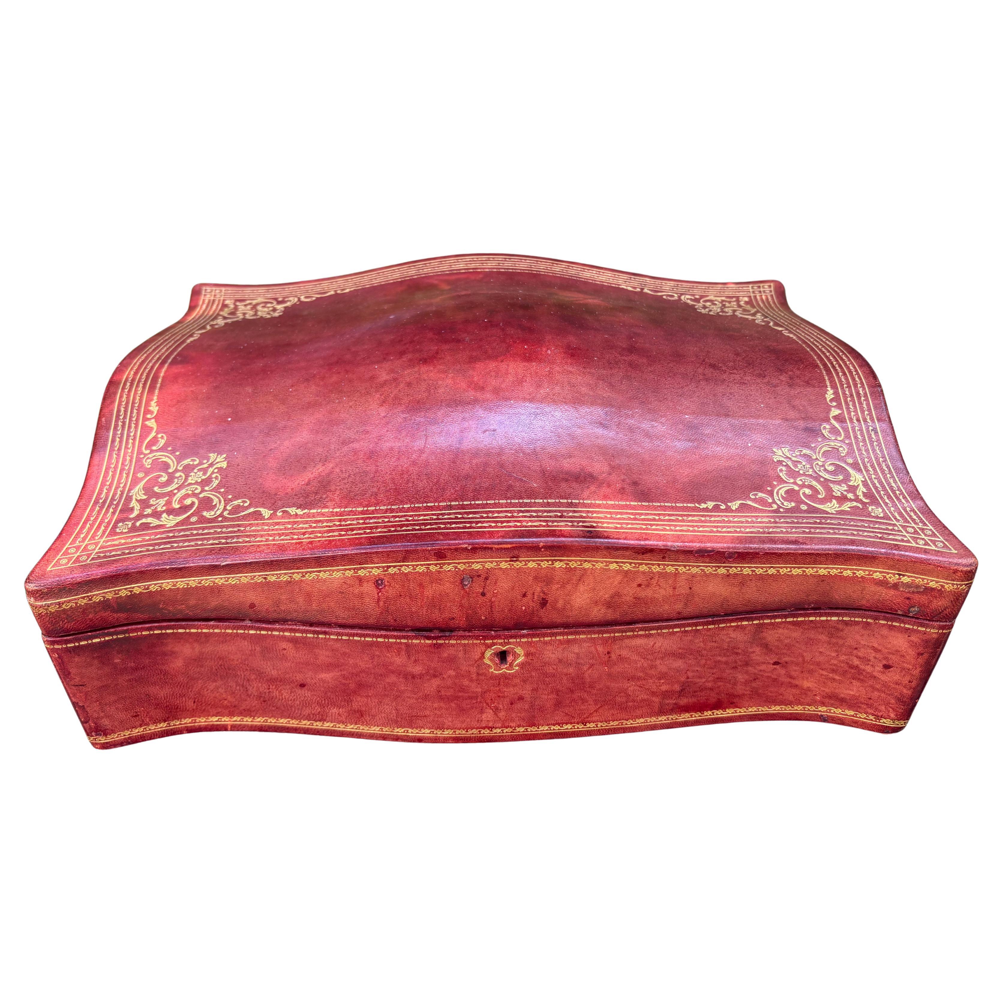 Grande scatola decorativa italiana in pelle goffrata