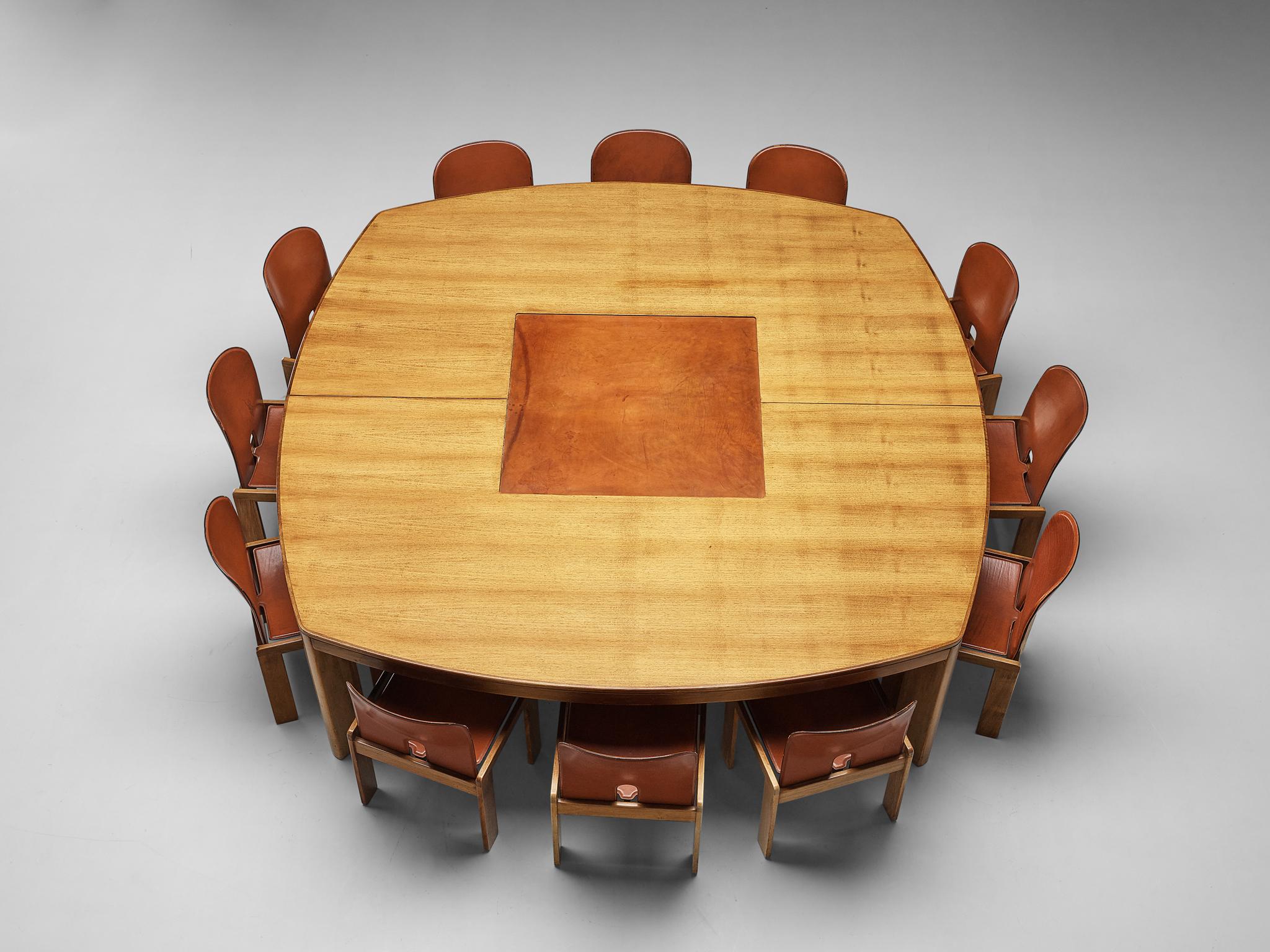 Large Italian Dining or Conference Table in Walnut and Cognac Leather  For Sale 4