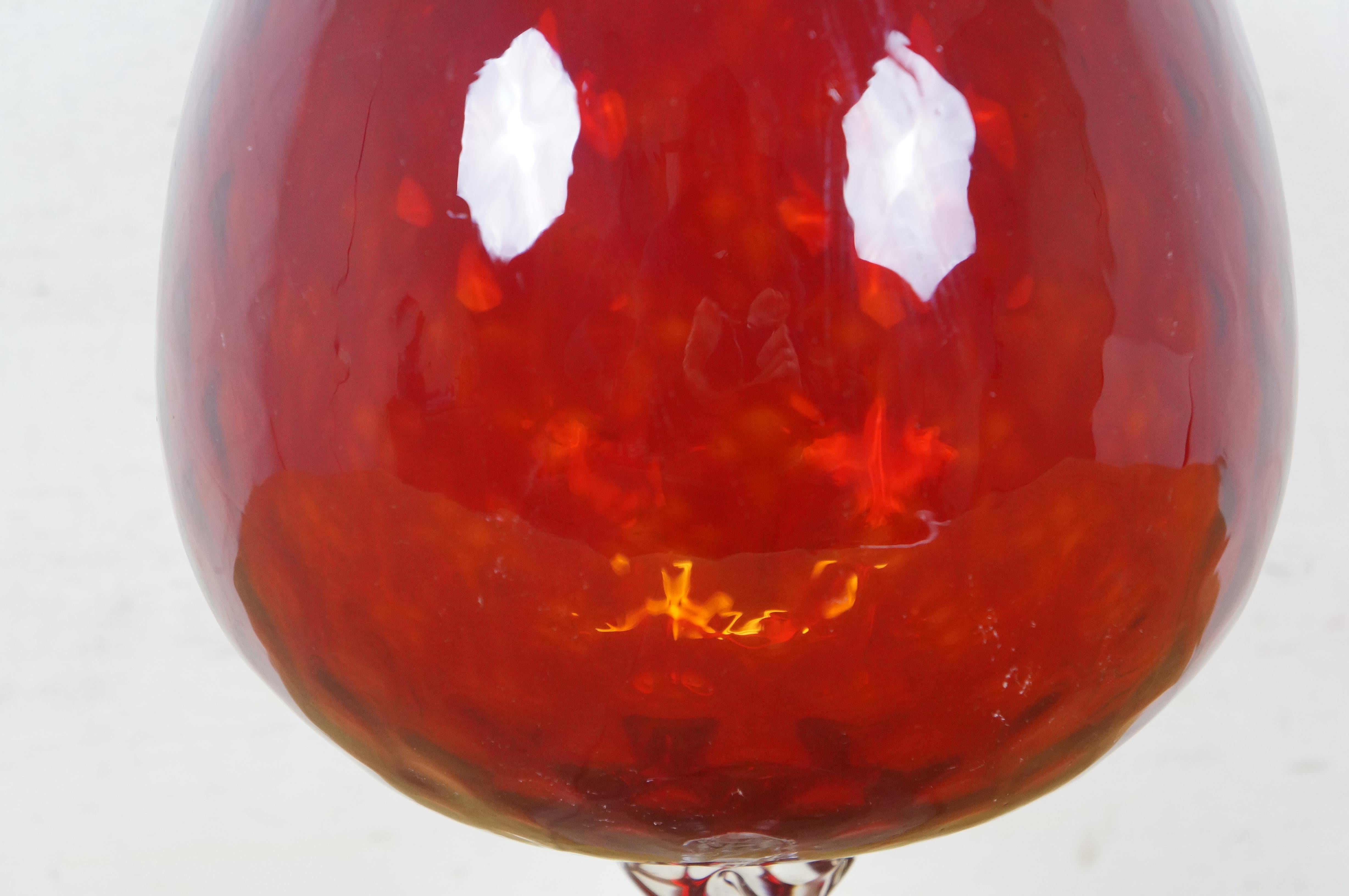 Grand vase à fleurs en verre rouge rubis à fossettes Brandy Snifter d'Empoli, 13