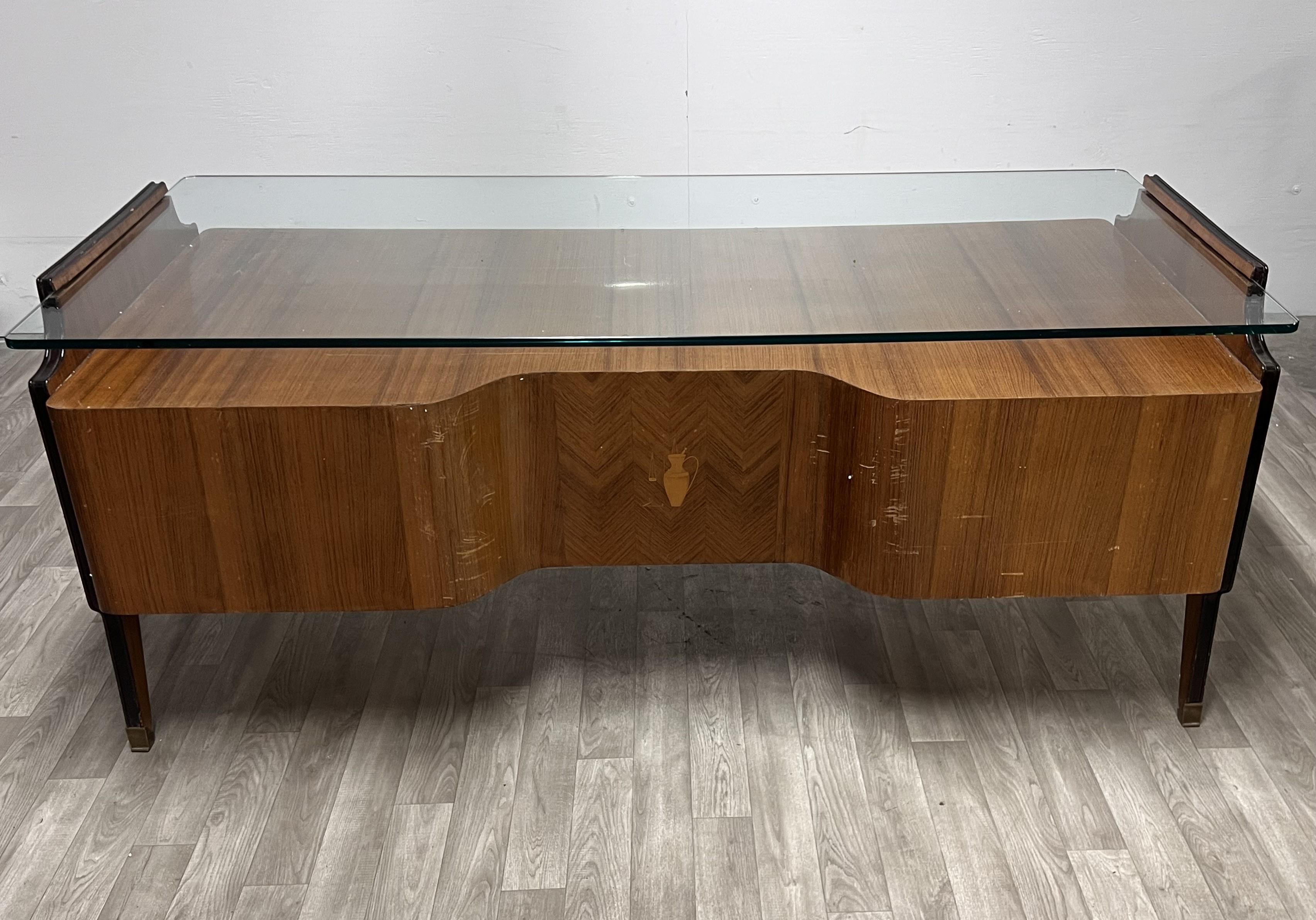 Large Italian Executive Desk by Vittorio Dassi For Sale 5