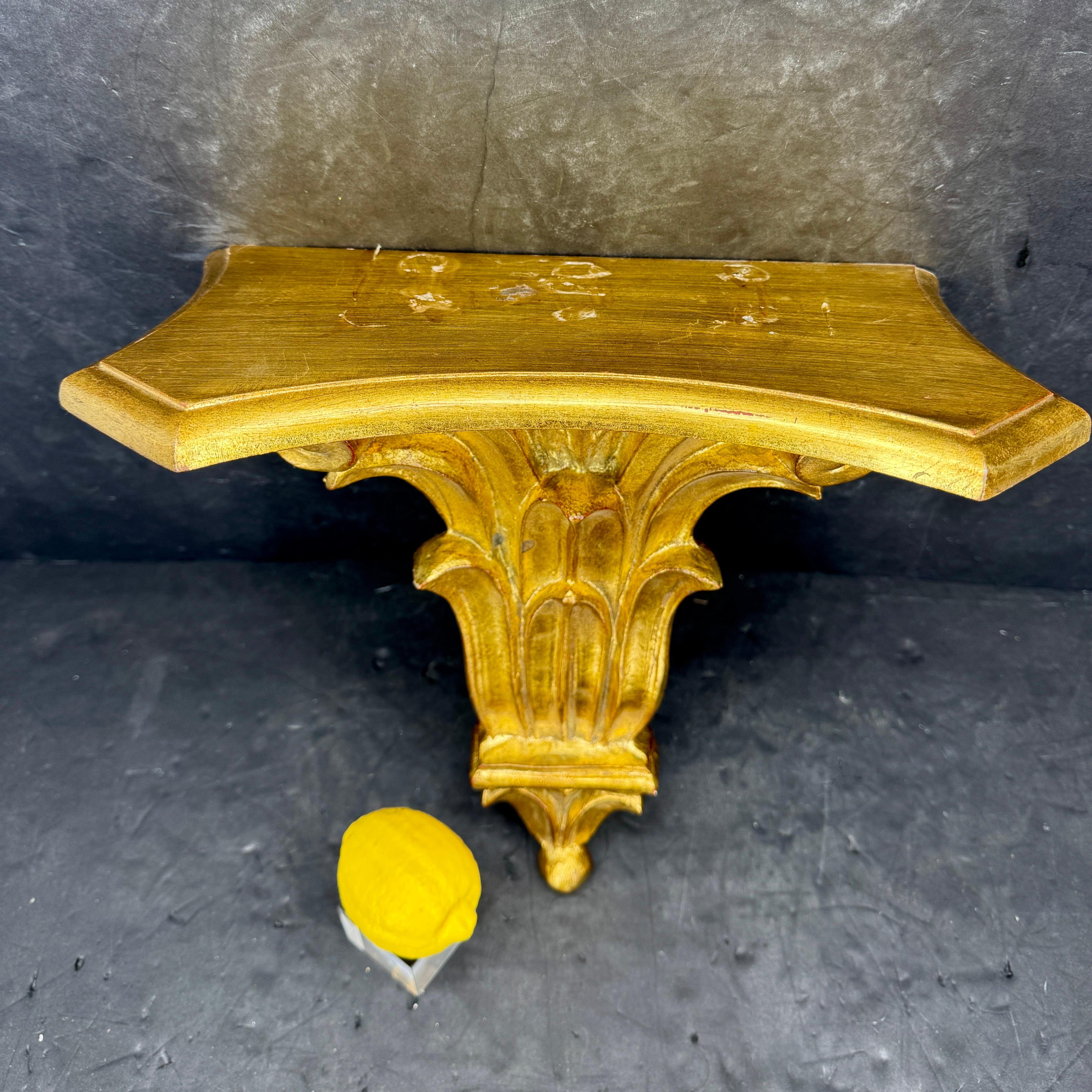 20th Century Large Italian Florentine Architectural Gilt Wall Shelf Bracket For Sale