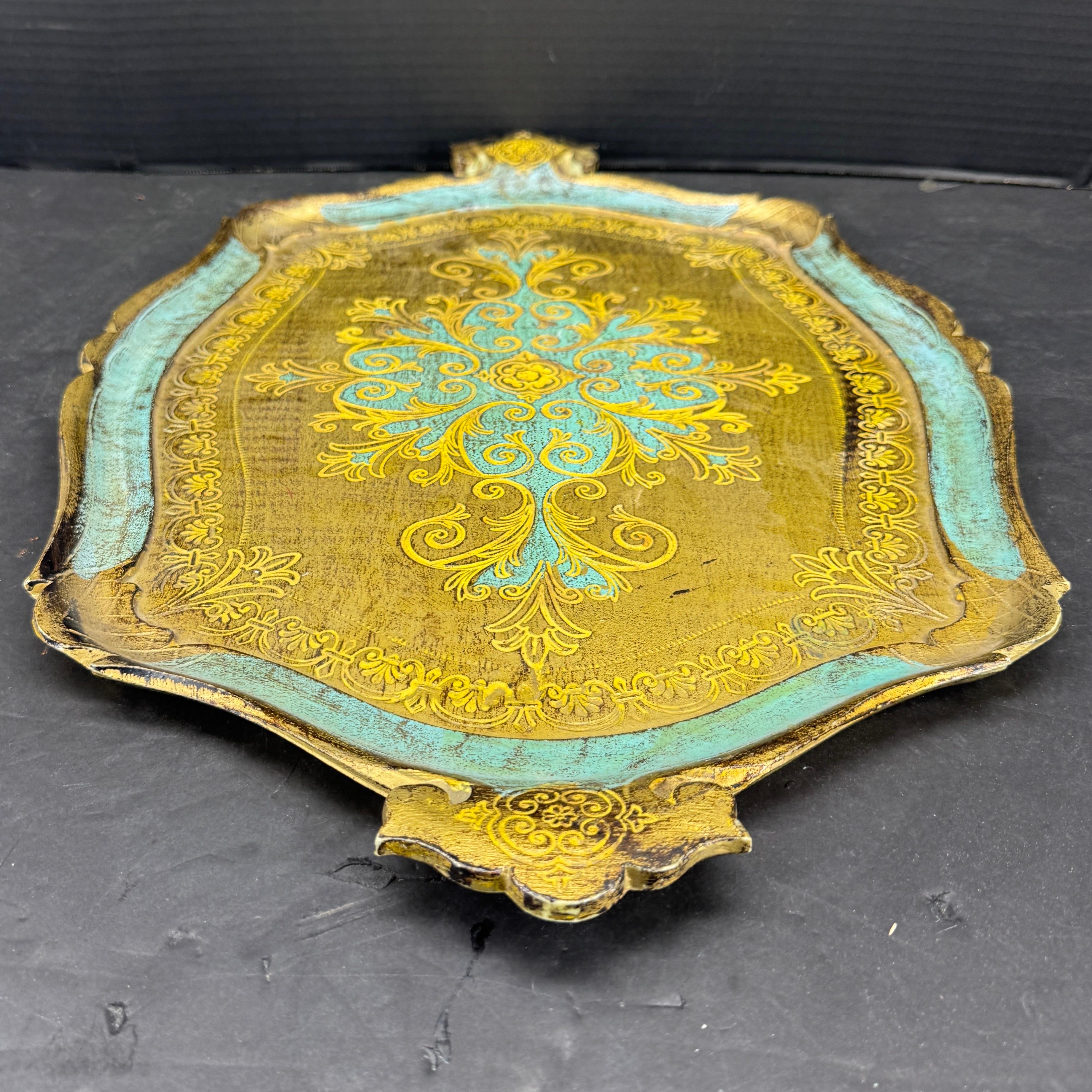 Legno Grande vassoio italiano in legno dorato blu e oro con manici, Florentine in vendita