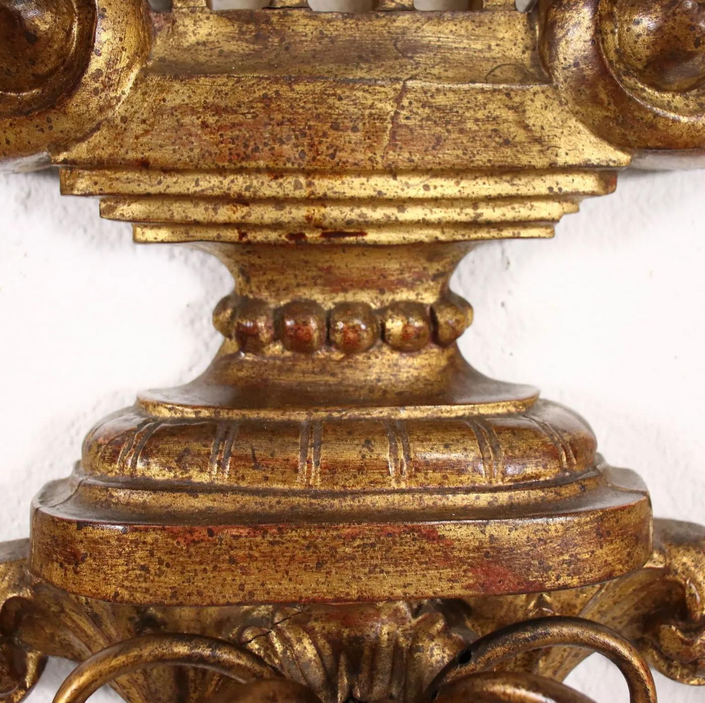 Neoclassical Large Italian Giltwood Sconce - circa 1880 For Sale