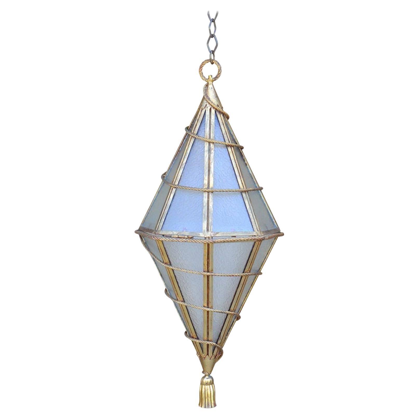 Grande lanterne suspendue géométrique italienne en verre et métal doré en vente