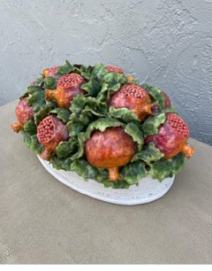 Großer italienischer glasierter Terrakotta-Granatapfel Tafelaufsatz