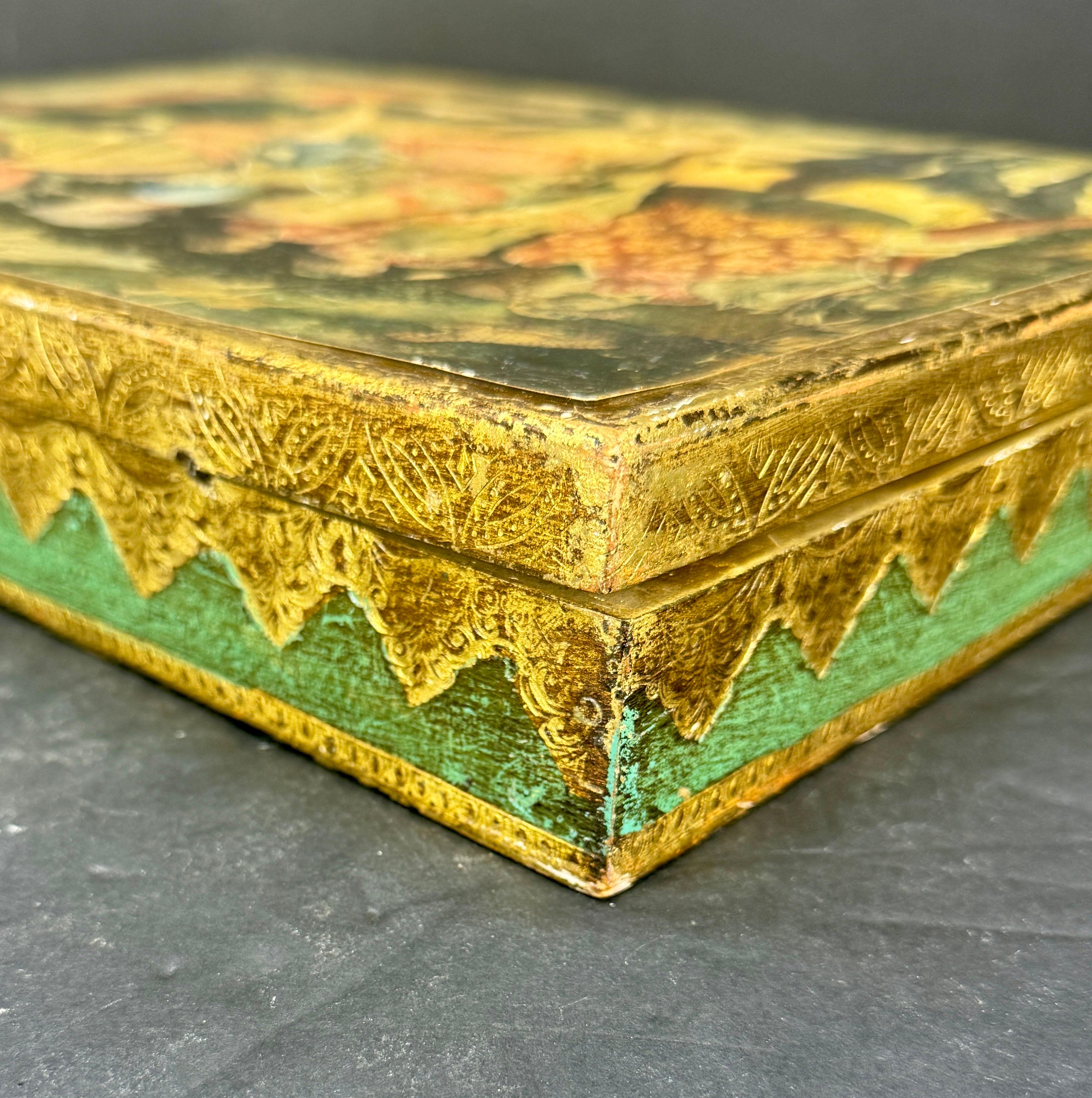 Joyero Rectangular de Almacenamiento Italiano Dorado Grande en venta 1