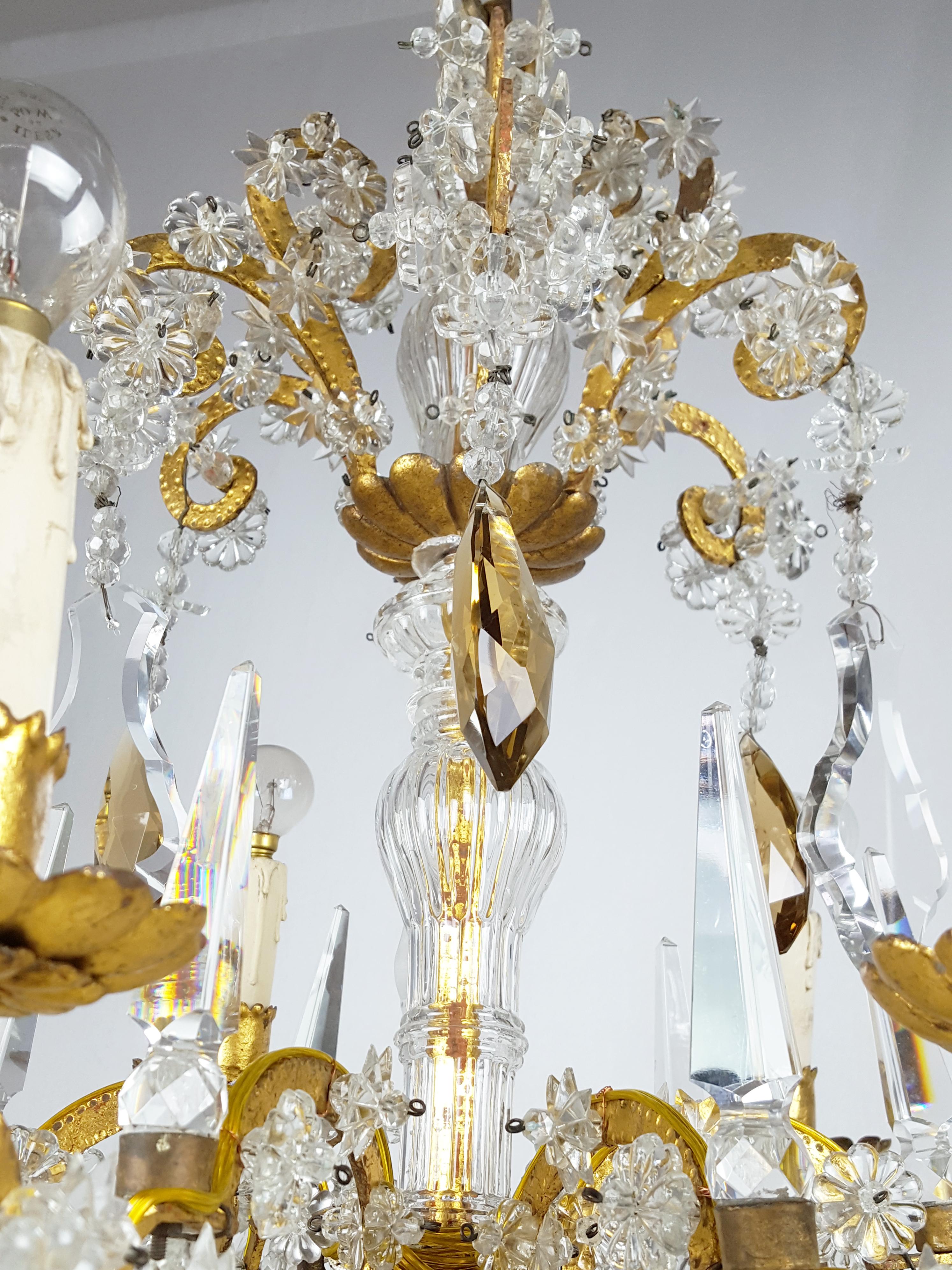 Large Italian Gold Leaf Metal and Crystal Deco 12-Lights Chandelier For Sale 11