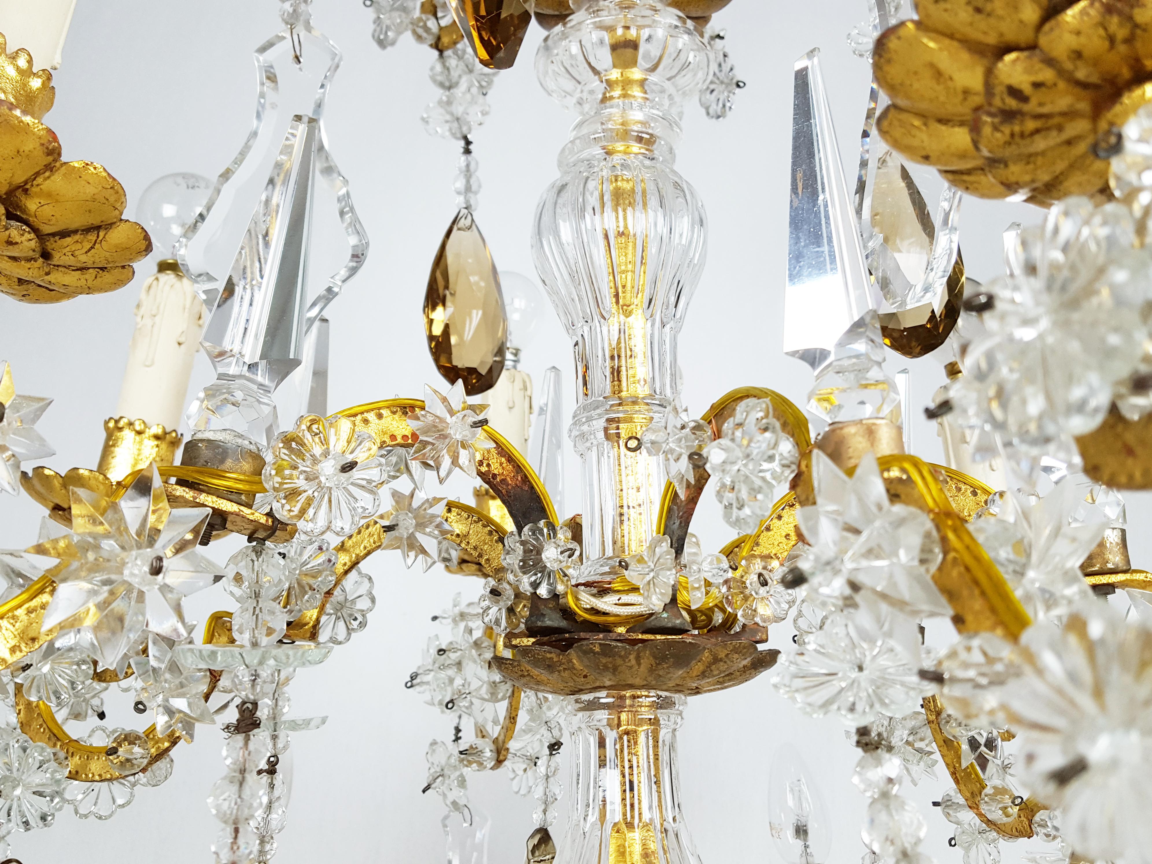 Large Italian Gold Leaf Metal and Crystal Deco 12-Lights Chandelier For Sale 12