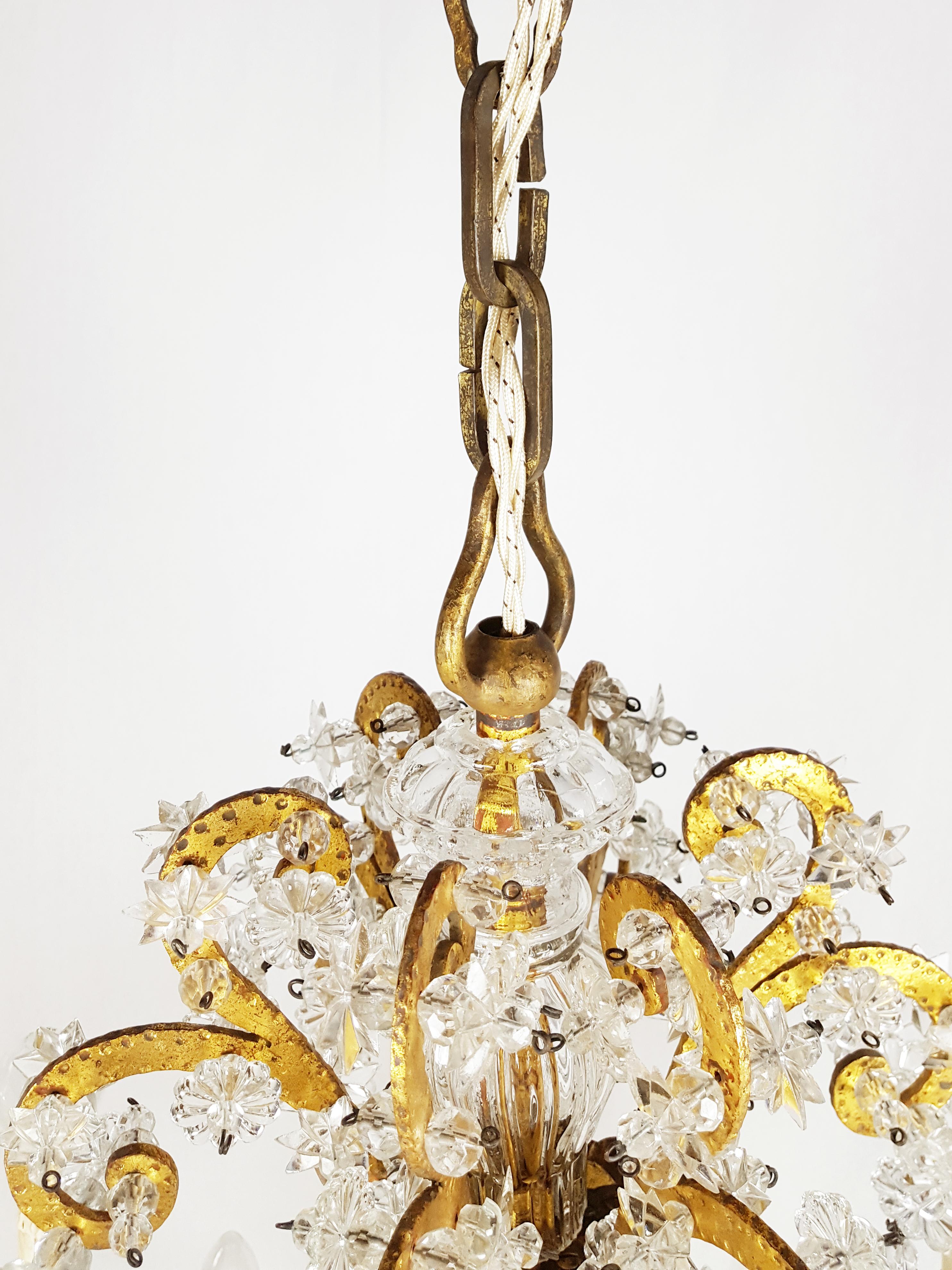 Large Italian Gold Leaf Metal and Crystal Deco 12-Lights Chandelier For Sale 3