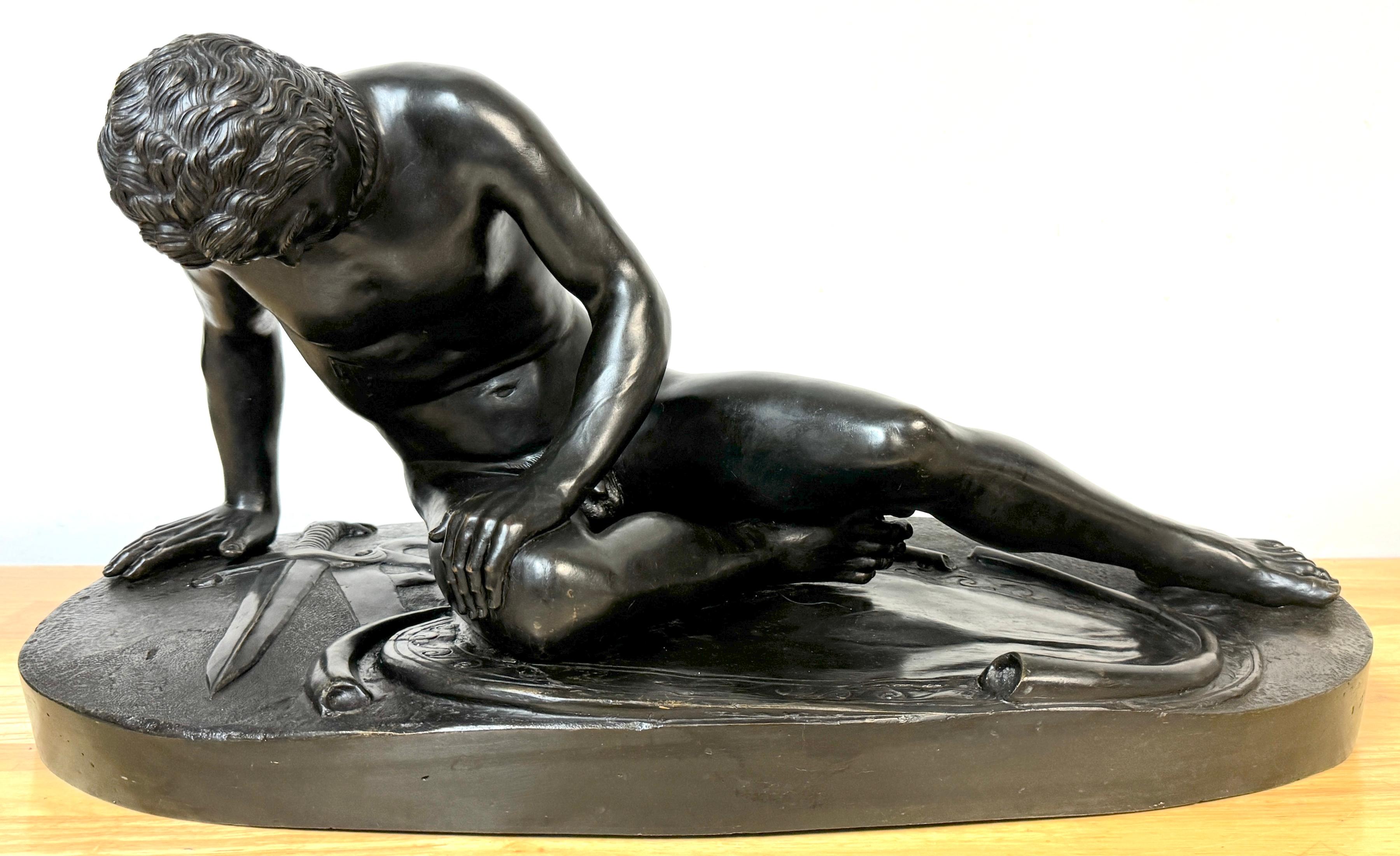 Gran escultura italiana Grand Tour de bronce 