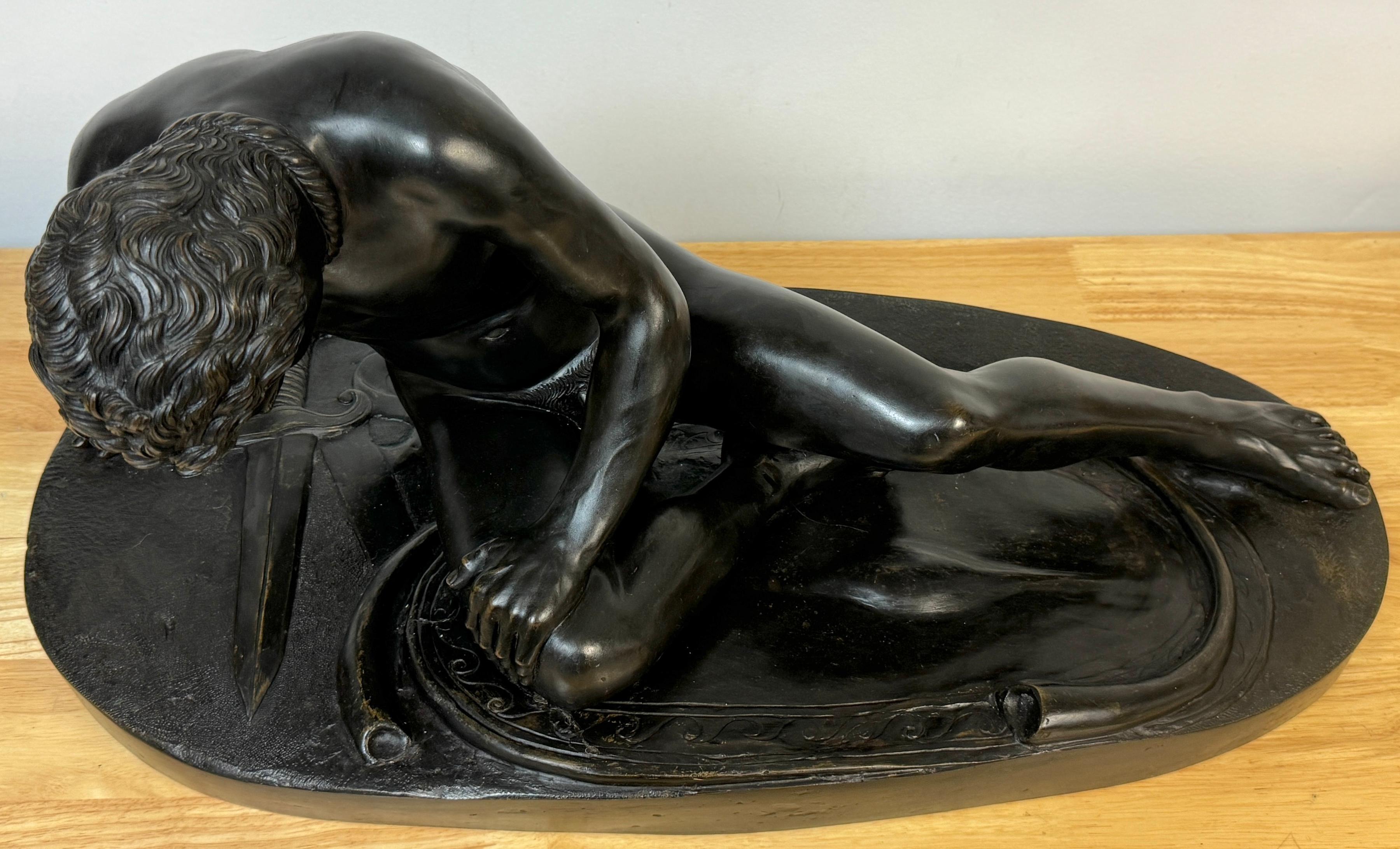 Gran escultura italiana Grand Tour de bronce 